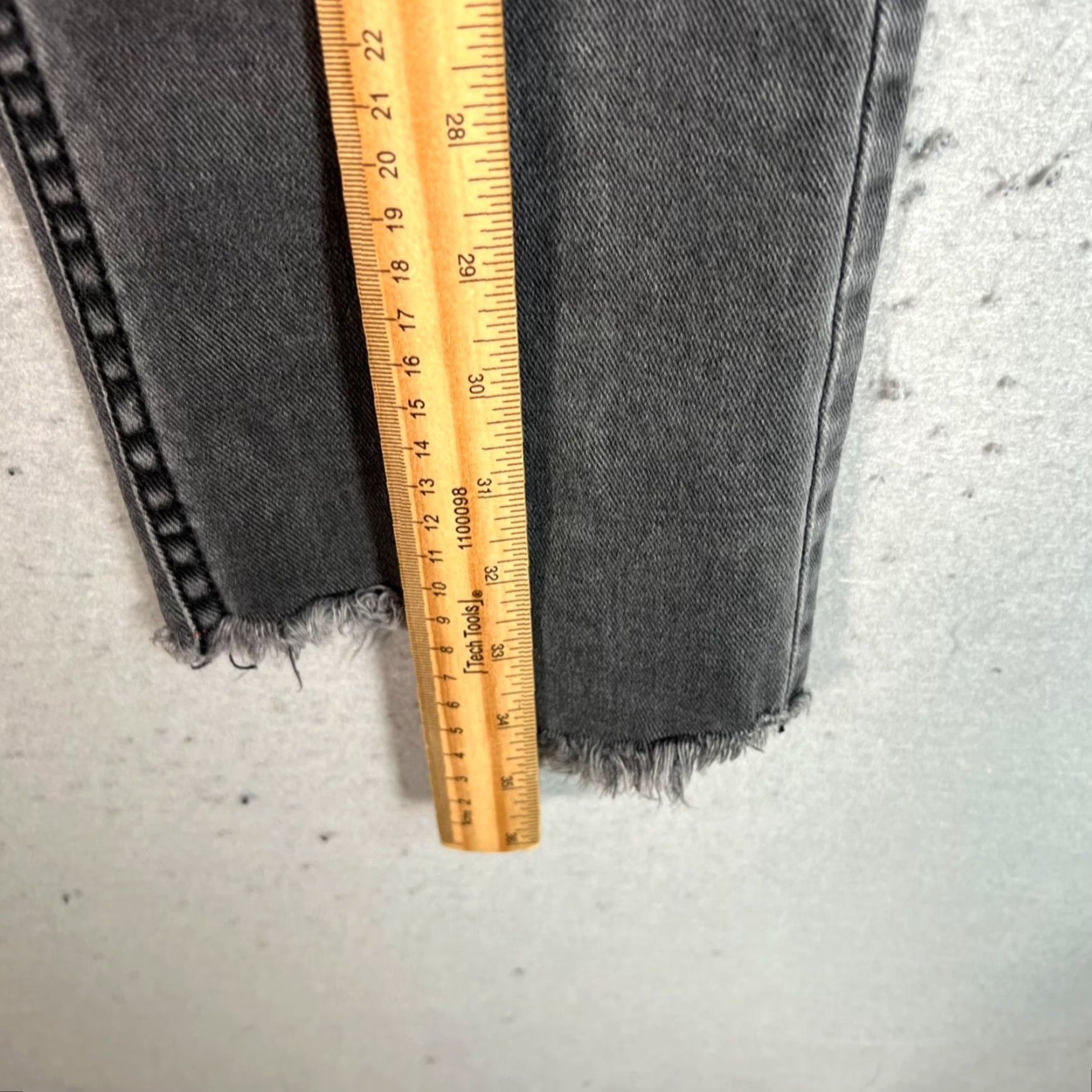 Joie VINTAGE Joie Womens Jeans Skinny High-Rise 25 Gray Adult Womens 25 Denim Cotton Blend Pants - Frayed Hem Size 42" / US 20 - 6 Thumbnail