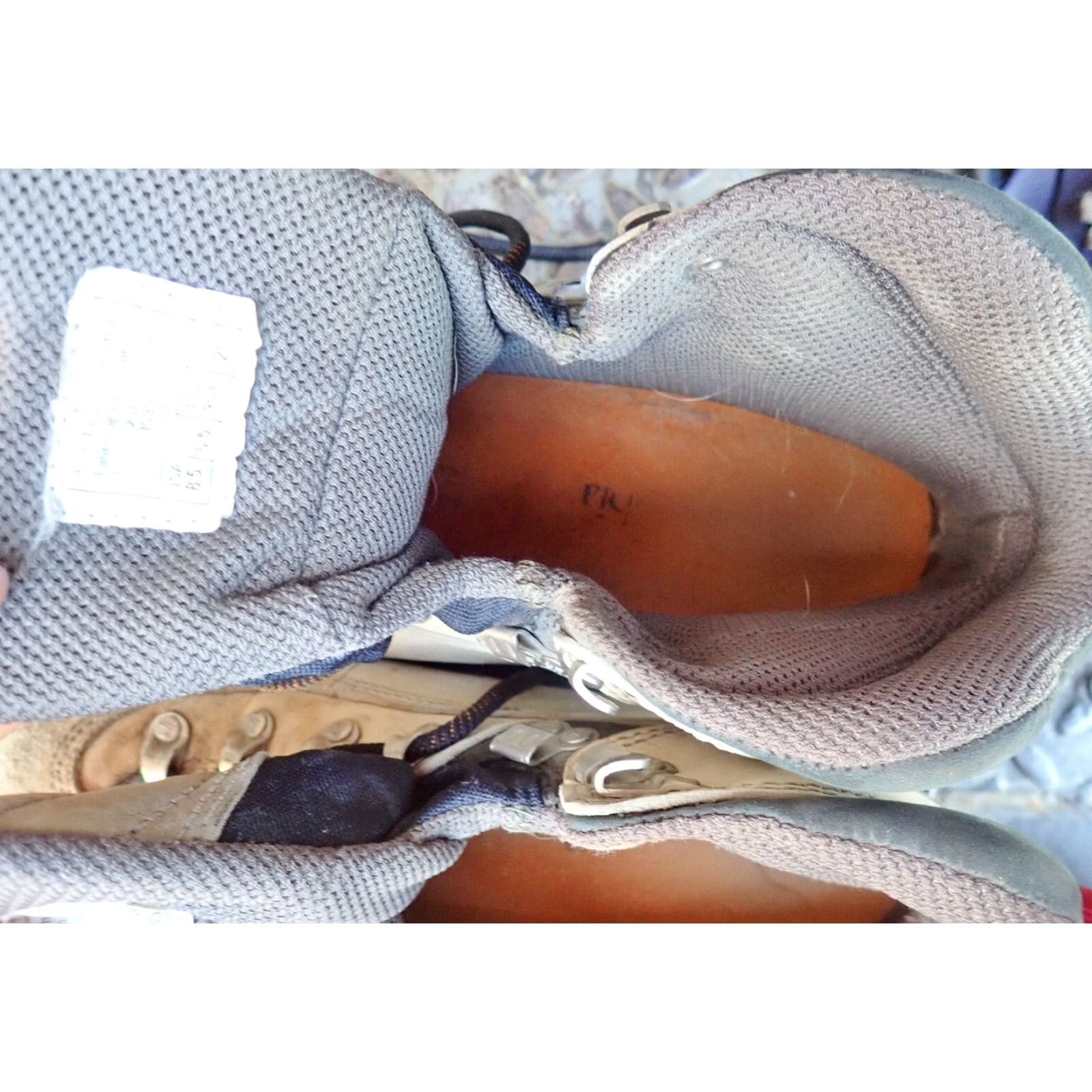 Vintage VINTAGE Columbia Elkridge II Waterproof Hiking Boots Women US 8.5 Beige Omni-Tech 90s Retro Size US 7 / IT 37 - 7 Thumbnail