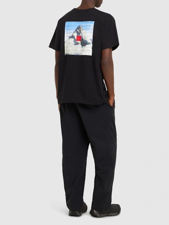 The North Face o1lsvrm0525 Anniversary Mountain Jacket T-Shirt in Black Size US S / EU 44-46 / 1 - 4 Thumbnail