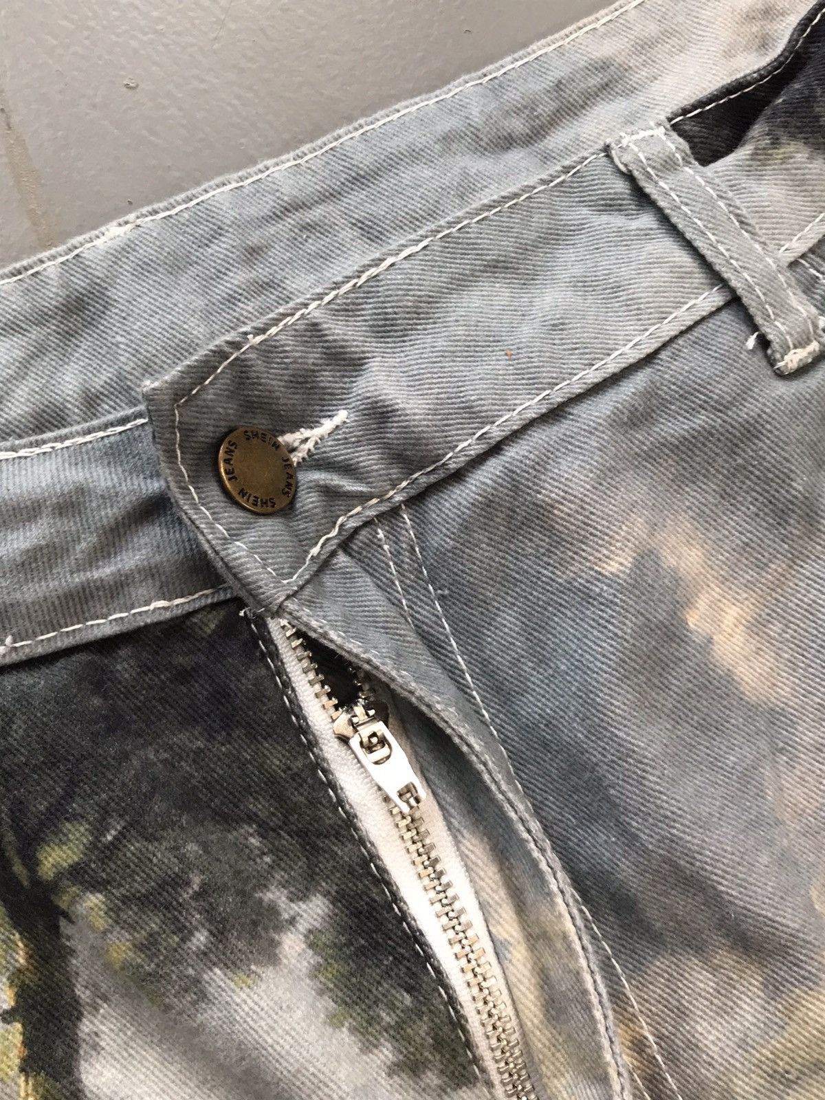 Shein × Vintage Vintage SHEIN Aop graphic print flaired pant Size US 38 / EU 54 - 5 Thumbnail