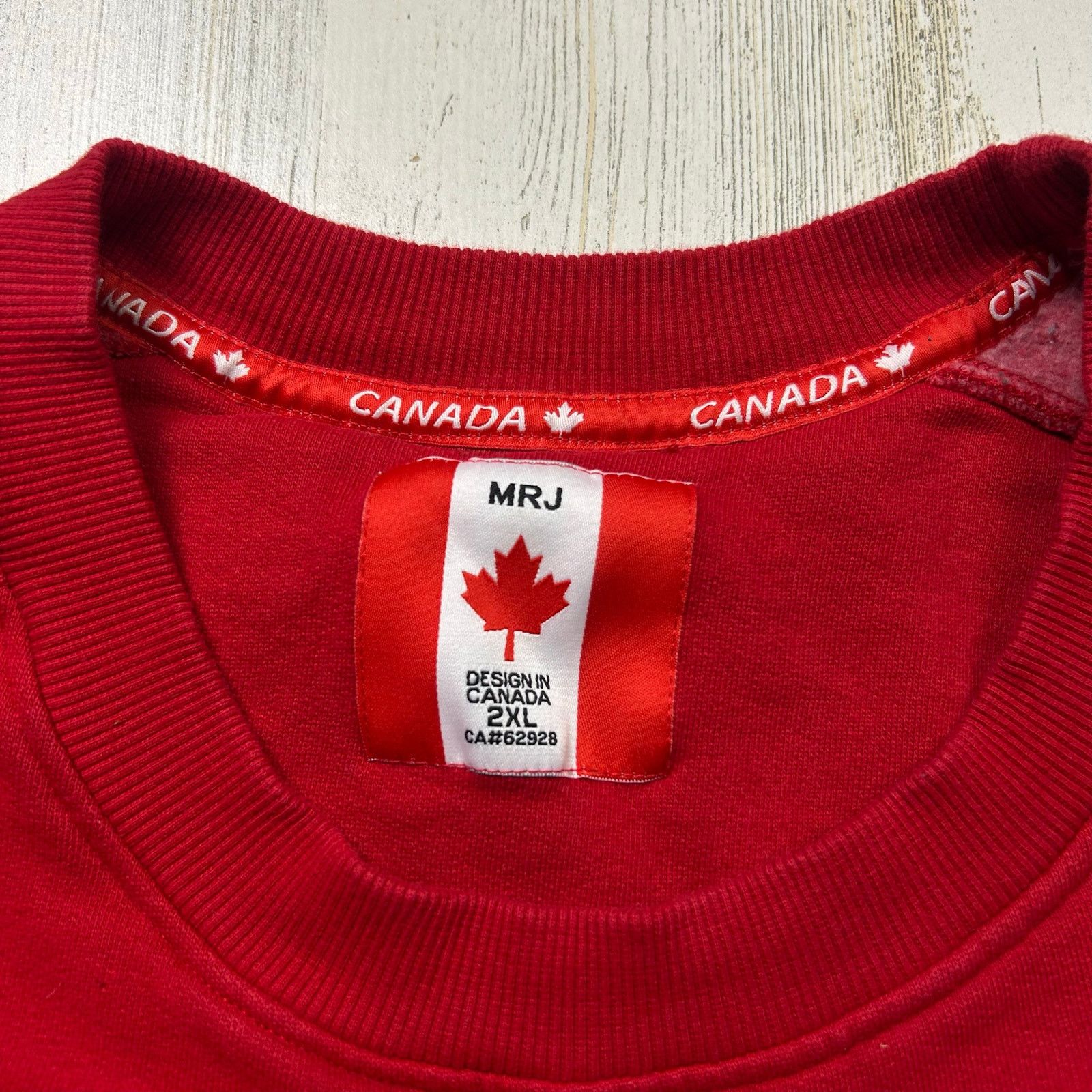 Vintage Vintage-Style Niagara Falls Canada Souvenir Sweatshirt Size US XXL / EU 58 / 5 - 3 Thumbnail
