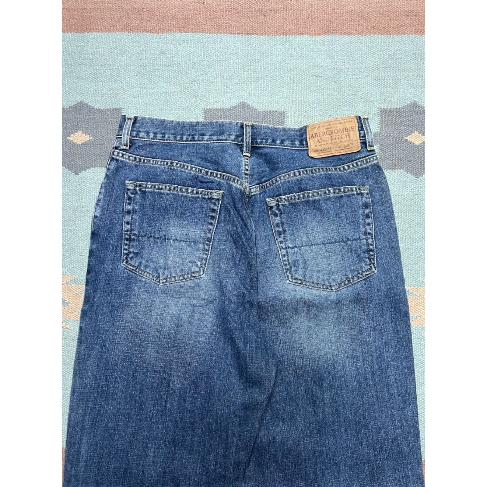Lee VINTAGE Lee Jeans dungaree workwear dark wash denim baggy 33x32 Men Inseam 32 Straight Jeans 33 Blue Size US 33 - 3 Thumbnail