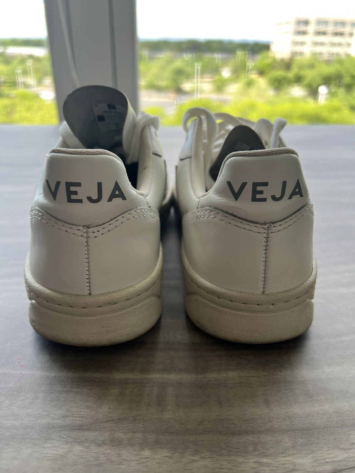 Veja Size 6 - Veja V-10 Leather White Womens Size US 6 / IT 36 - 4 Thumbnail