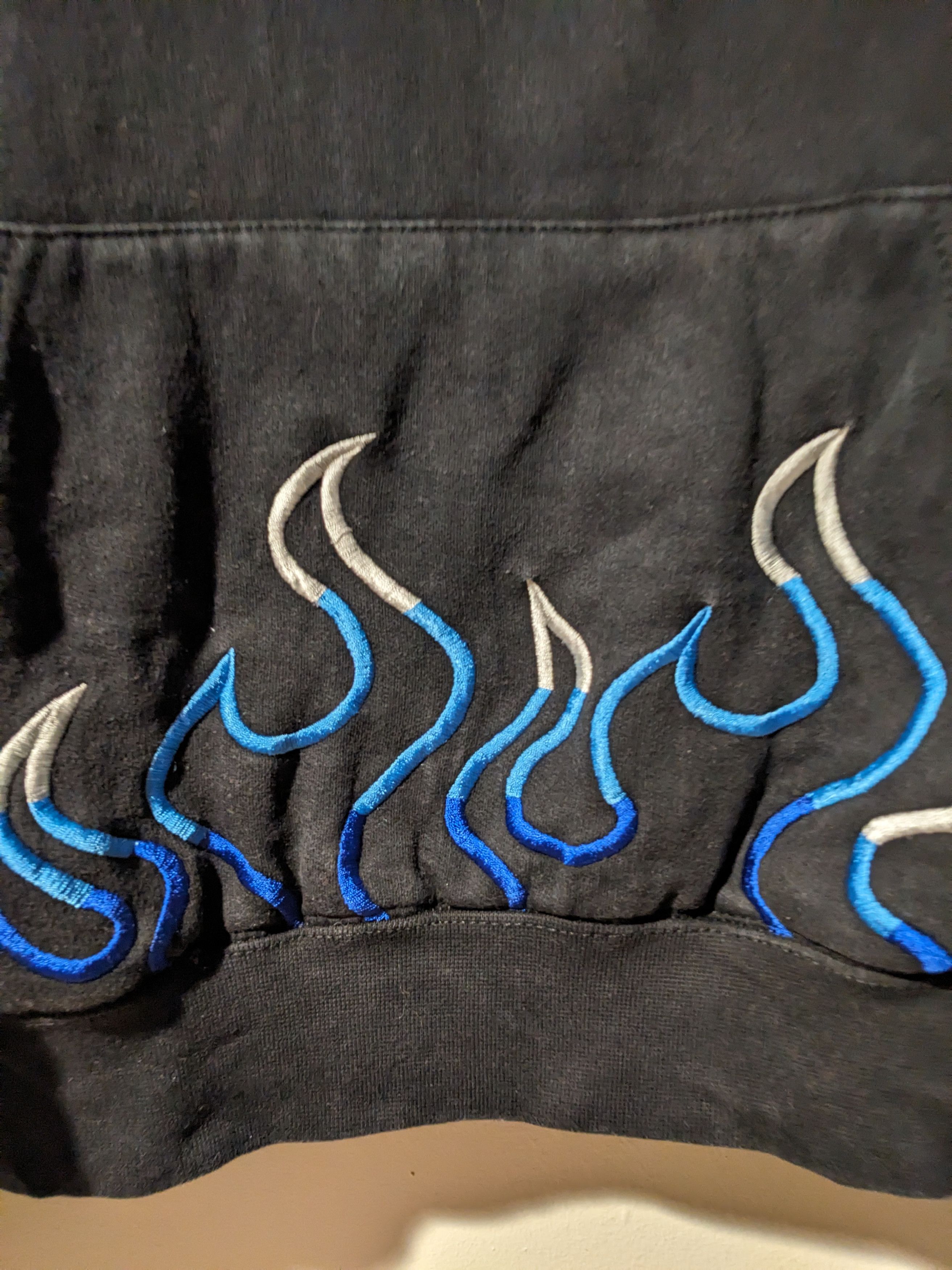 Harley Davidson Vintage Y2K Biker's Edge Flames Logo Embroidery Hoodie Size US XL / EU 56 / 4 - 2 Thumbnail