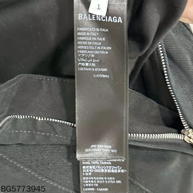Balenciaga Balenciaga Double Ring Denim Bomber Jacket Size US L / EU 52-54 / 3 - 6 Thumbnail