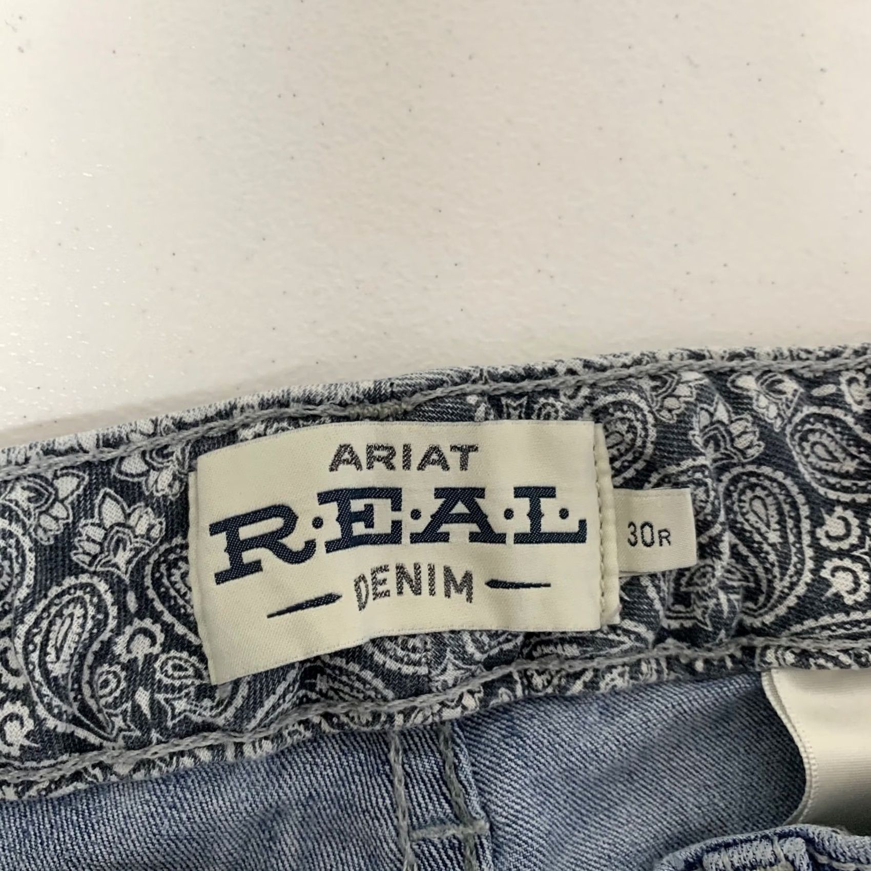 Ariat Ariat REAL Denim Skinny Jeans Womens 30R Medium Wash Blue Embroidered Pockets 5-Pocket Design Stretch Slim Rise Mid Denim Jeans Womens Size 24" / US 00 / IT 34 - 3 Thumbnail