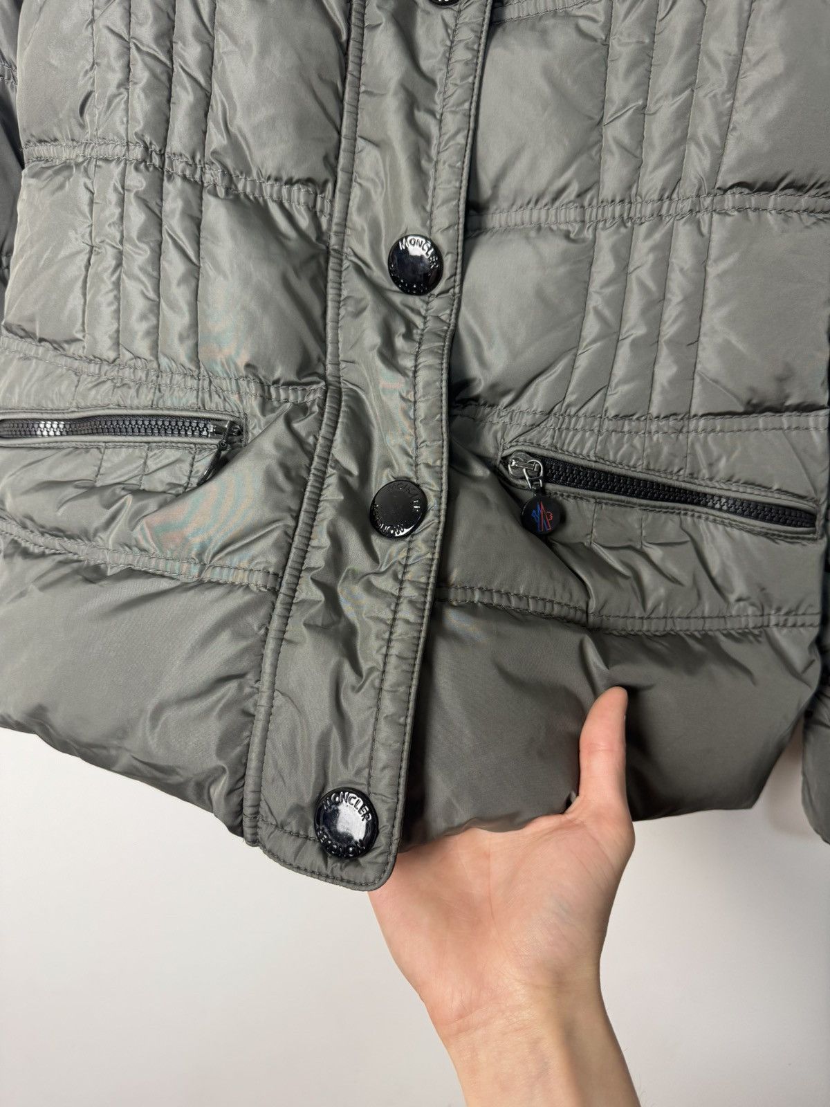 Moncler Moncler Vosges Down Jacket Olive Green Luxury Designer Size S / US 4 / IT 40 - 4 Thumbnail