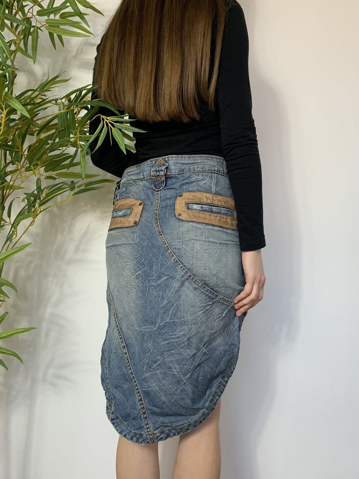 Vintage VINTAGE AVANT GARDE SEXY WOMAN MINI SKIRT Size 30" / US 8 / IT 44 - 4 Thumbnail