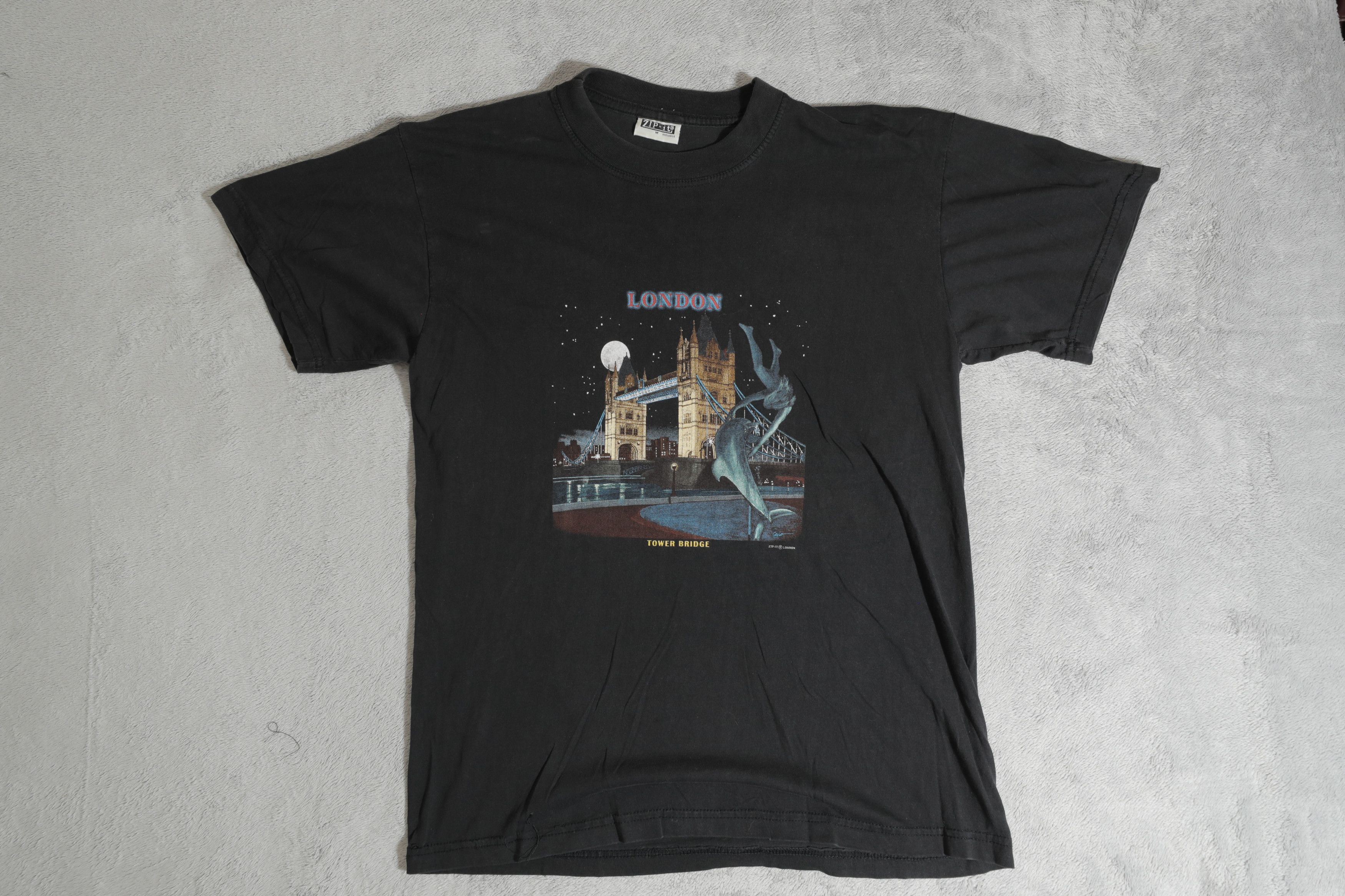 Other Zip-It London Tower Bridge Shirt (M) Size US M / EU 48-50 / 2 - 3 Thumbnail