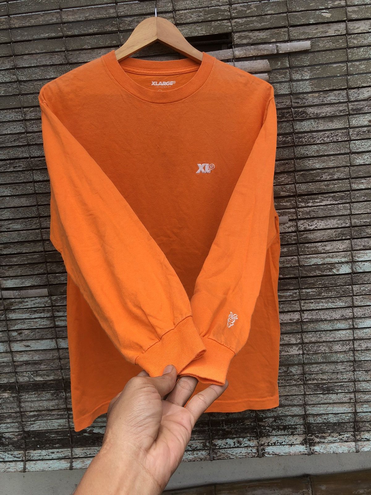 Xlarge Xlarge X Anwar Carrots Spellout Backhit L/S Tshirt Size US M / EU 48-50 / 2 - 9 Thumbnail