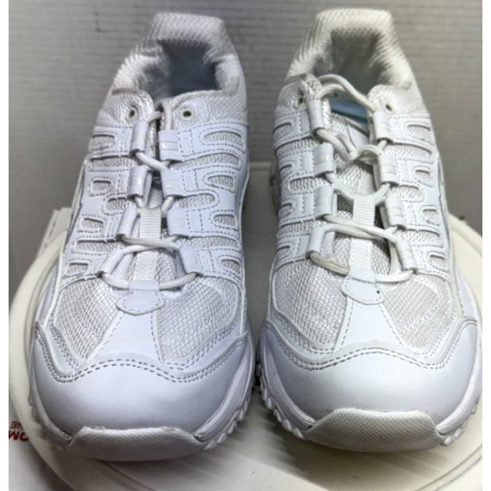 Avia Avia Sneaker Women's White Leather Low Top Lace Up Athletic Shoes 9.5 W Size L / US 10 / IT 46 - 3 Thumbnail