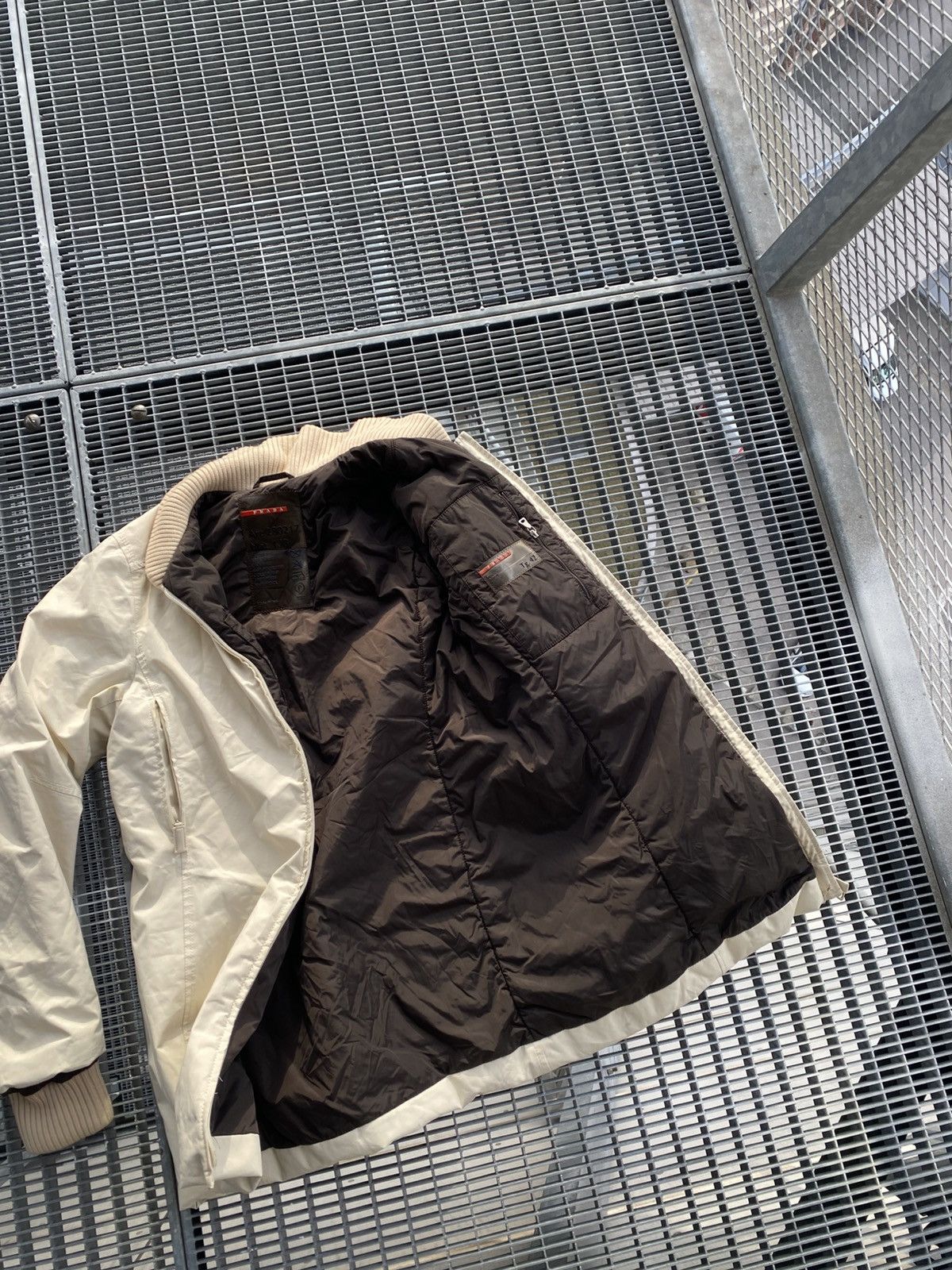 Prada Vintage Prada Nylon Red Tab Waterproof Jacket Size M / US 6-8 / IT 42-44 - 10 Thumbnail