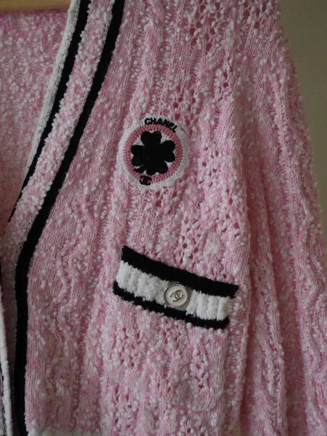 Chanel Chanel Pink 24P Tweed Button-Up Cardigan Size XS / US 0-2 / IT 36-38 - 4 Thumbnail