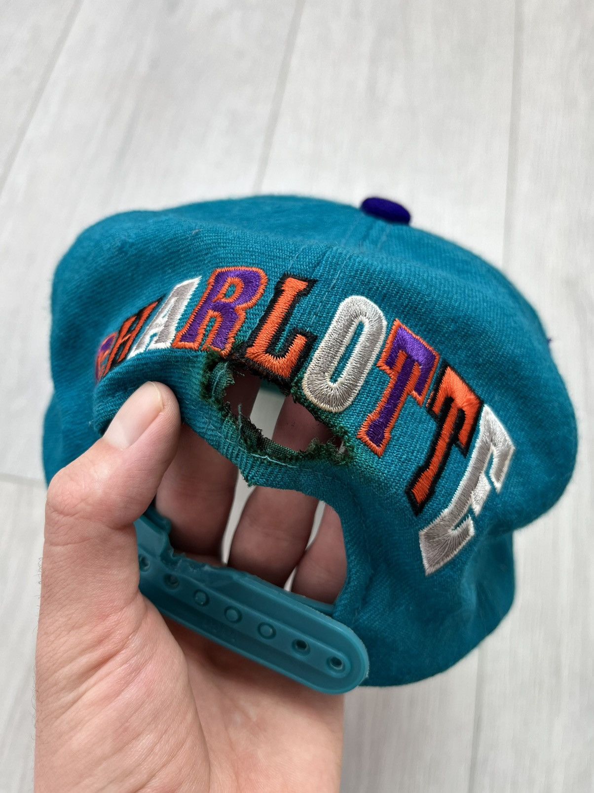 NBA × Vintage Vintage Charlotte Hornets Cap NBA 90s Rare Sportwear Hype Size ONE SIZE - 6 Thumbnail
