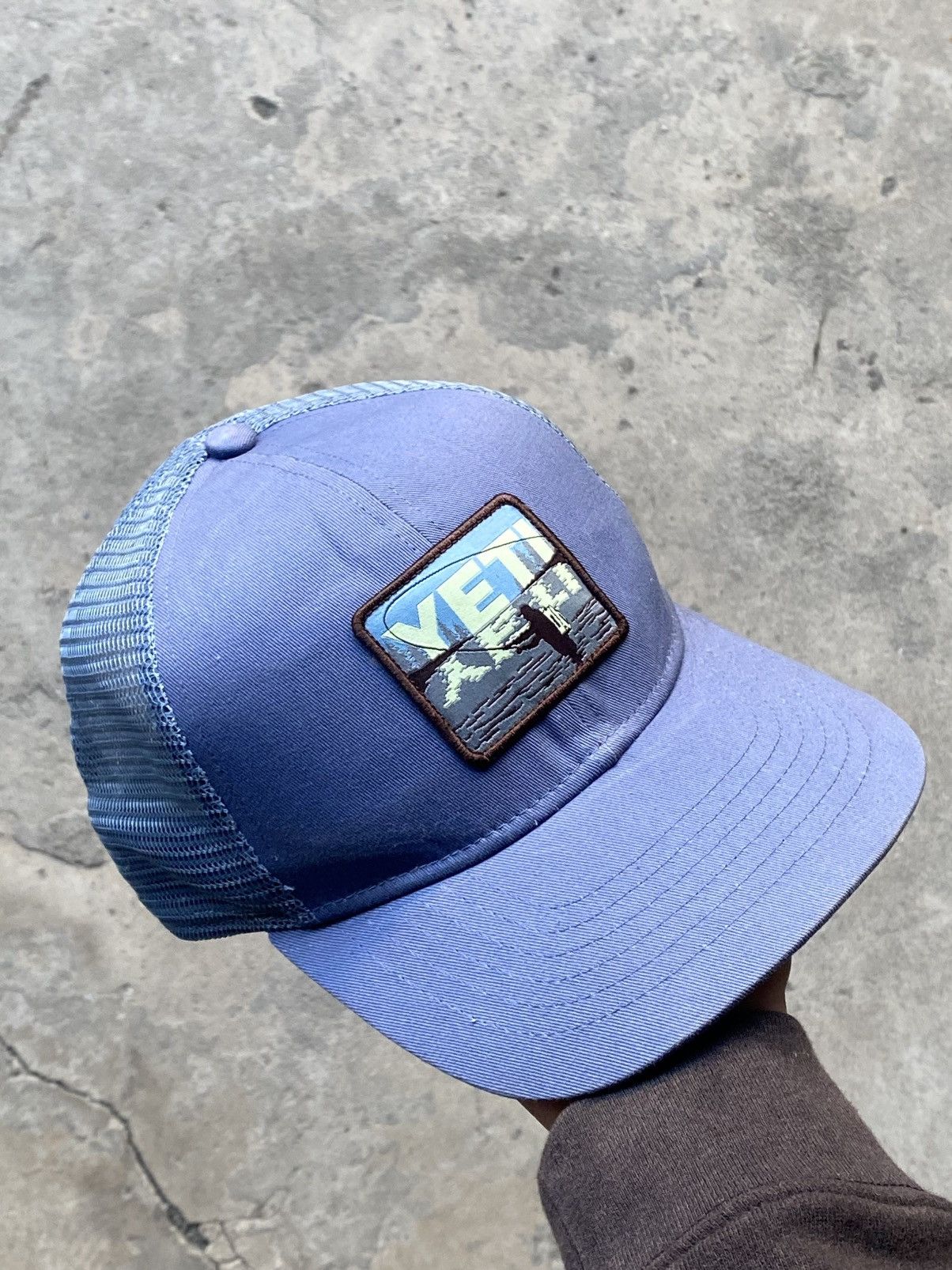Yeti YETI Trucker Hat🎣 Size ONE SIZE - 2 Thumbnail