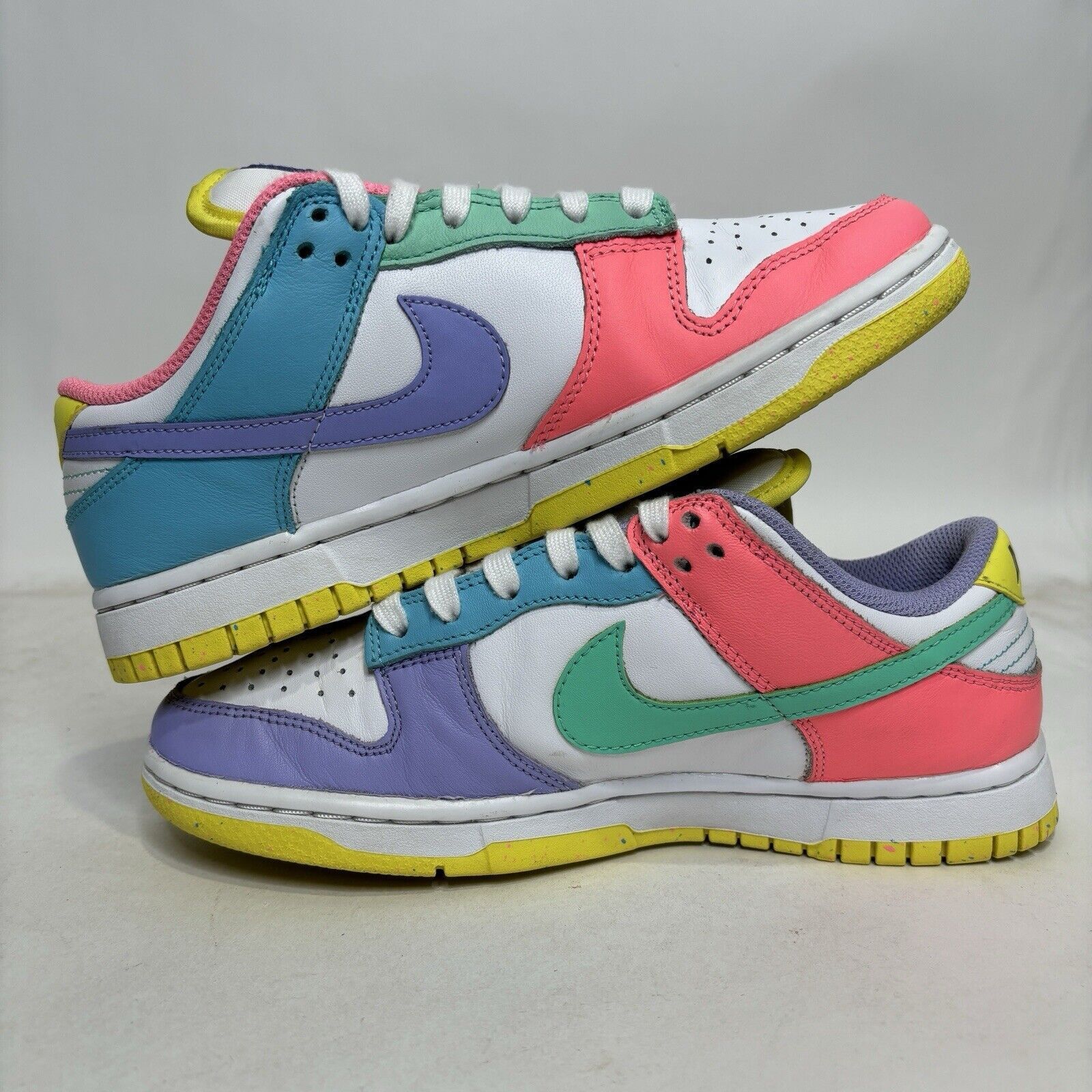 Nike Nike Dunk Low SE WMNS “Easter Candy” 2024 Size US 7 / IT 37 - 3 Thumbnail