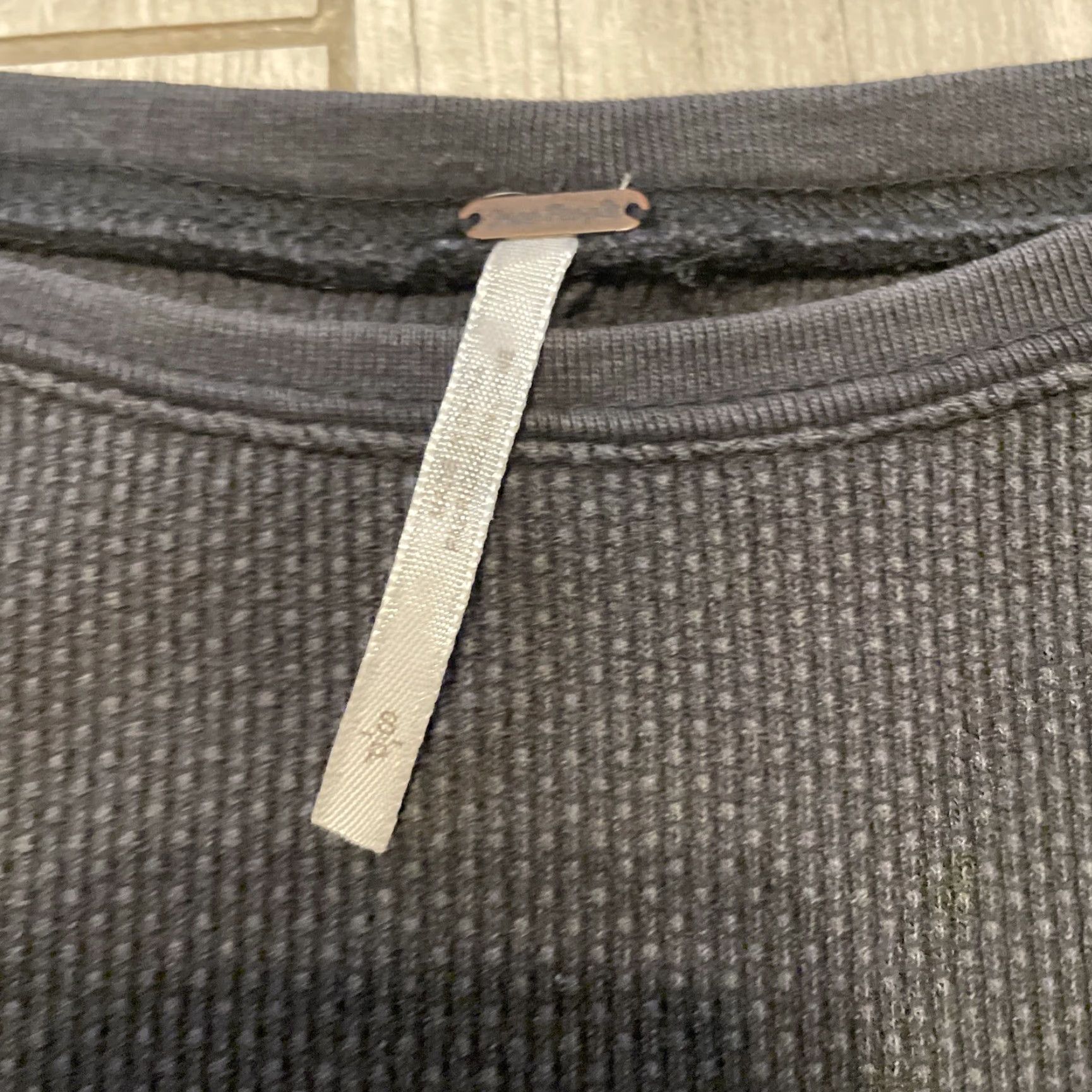 Free People Free People Thermal Waffle Weave Top Black Knit Contrast Cuffs Women S T-Shirt Short Description: Pre-owned Boho Ladies Size S Size S / US 4 / IT 40 - 7 Thumbnail