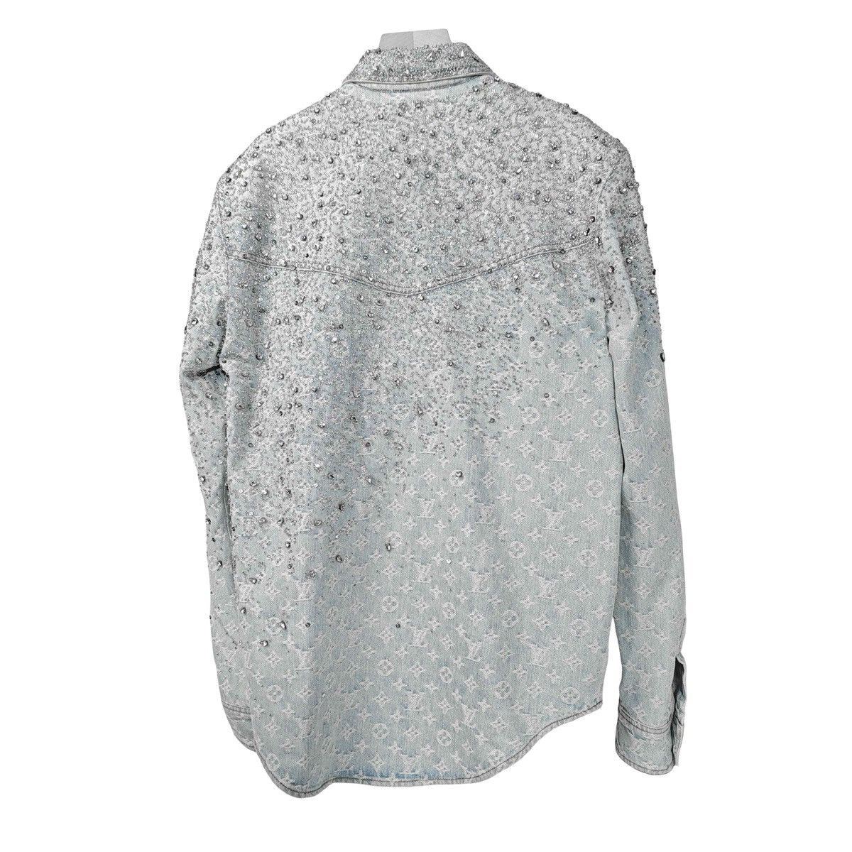 Louis Vuitton Made-to-Order Crystal-Embellished Monogram Denim Shirt Size US S / EU 44-46 / 1 - 2 Thumbnail