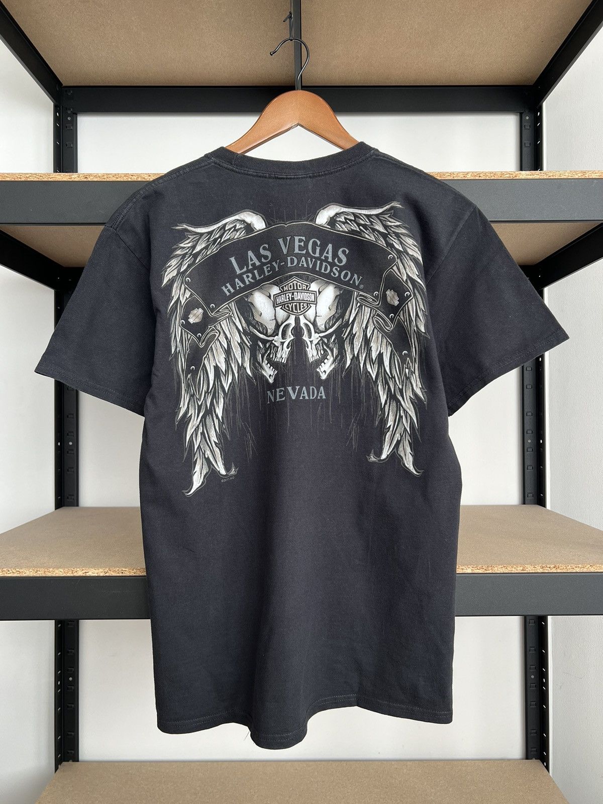 Harley Davidson Vintage 2011 Harley Davidson Las Vegas Skull Y2k T-shirt Size US M / EU 48-50 / 2 - 1 Thumbnail