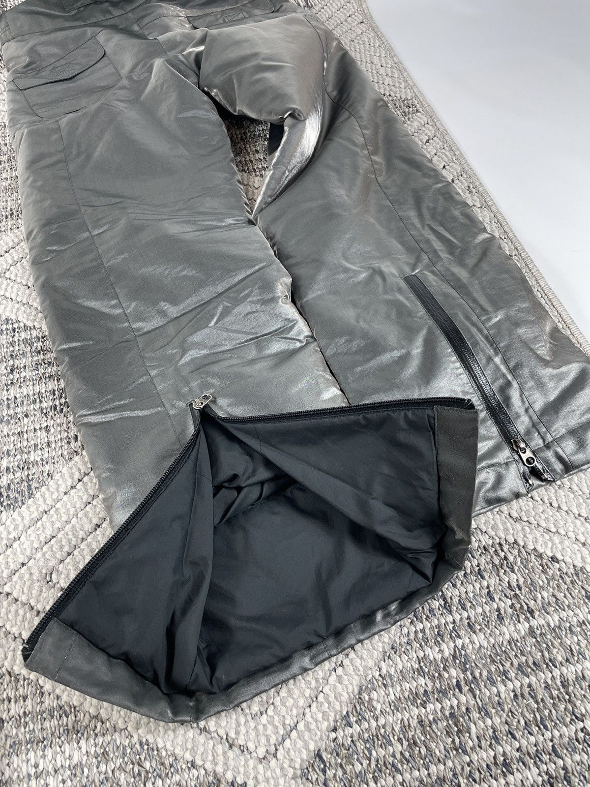 Burberry Burberry London Metallic Ski Pants - Archive Size US 39 - 12 Thumbnail