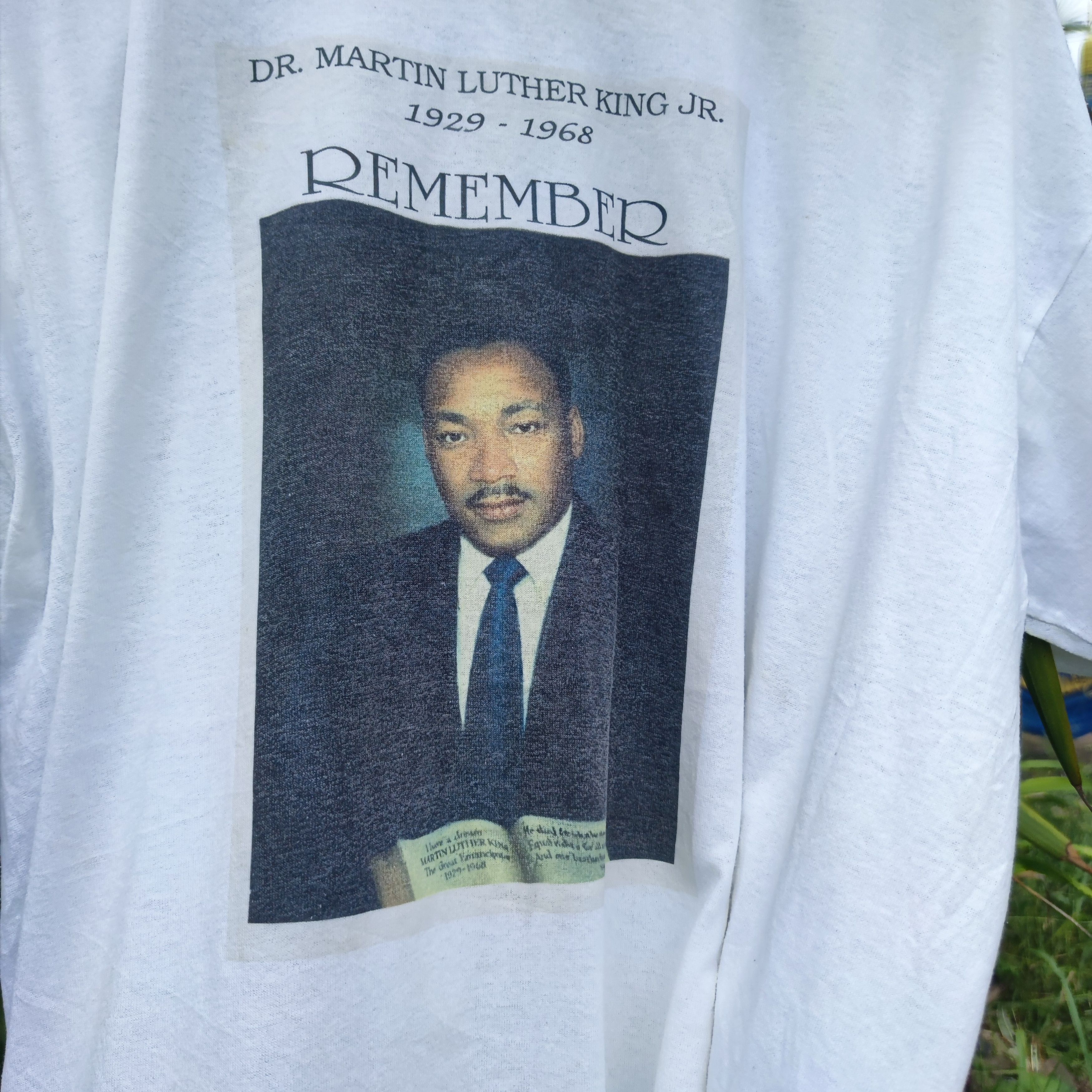 Vintage Martin Luther king Jr. Remember T-Shirt Single Stitch Size US XL / EU 56 / 4 - 6 Thumbnail