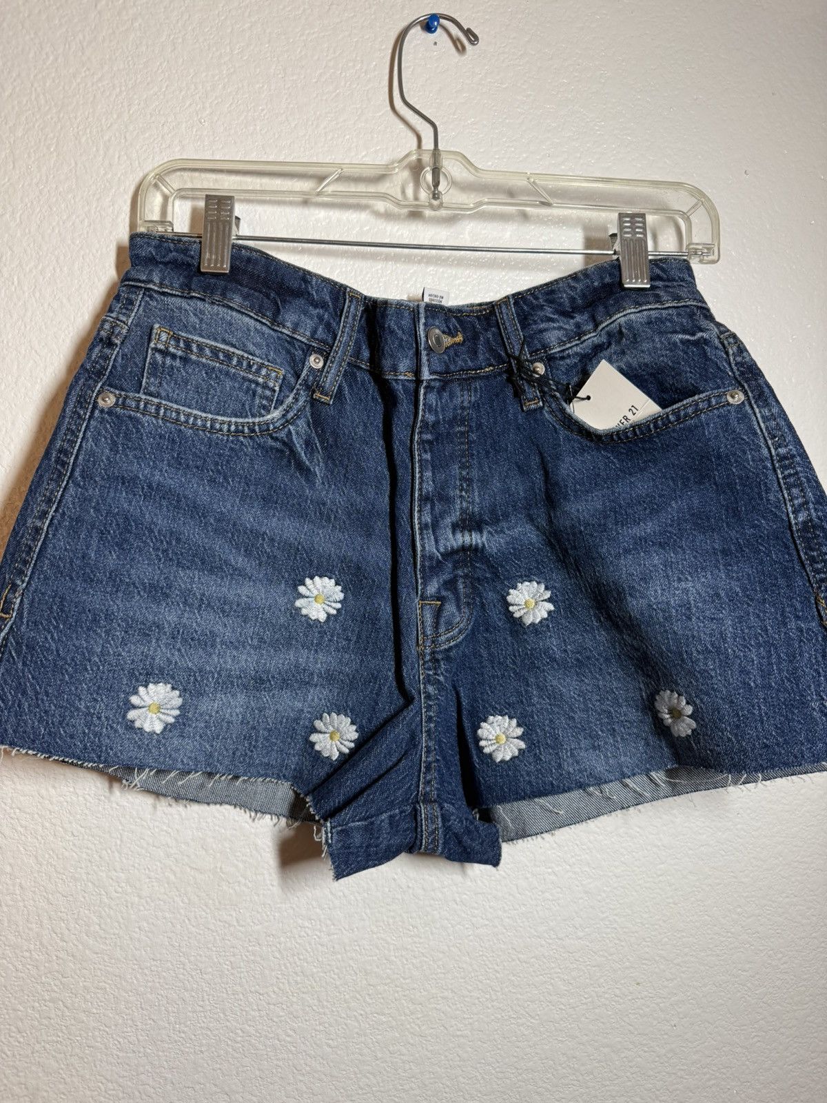 Forever 21 Forever 21 blue floral shorts Size 28" / US 6 / IT 42 - 1 Thumbnail