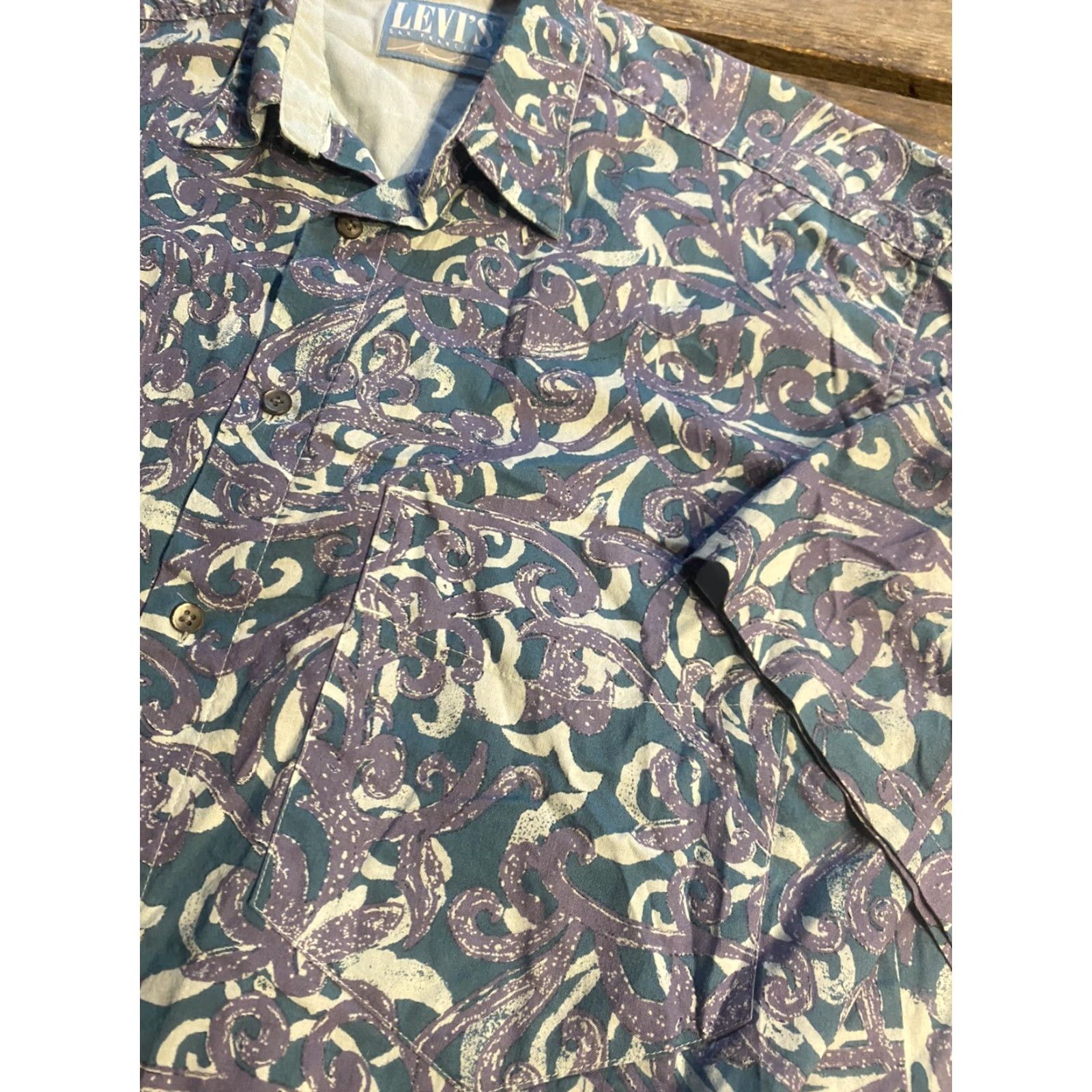 Levi's VINTAGE Levi's Hawaiian Short Sleeve Shirt Mens M Blue Size US M / EU 48-50 / 2 - 3 Thumbnail