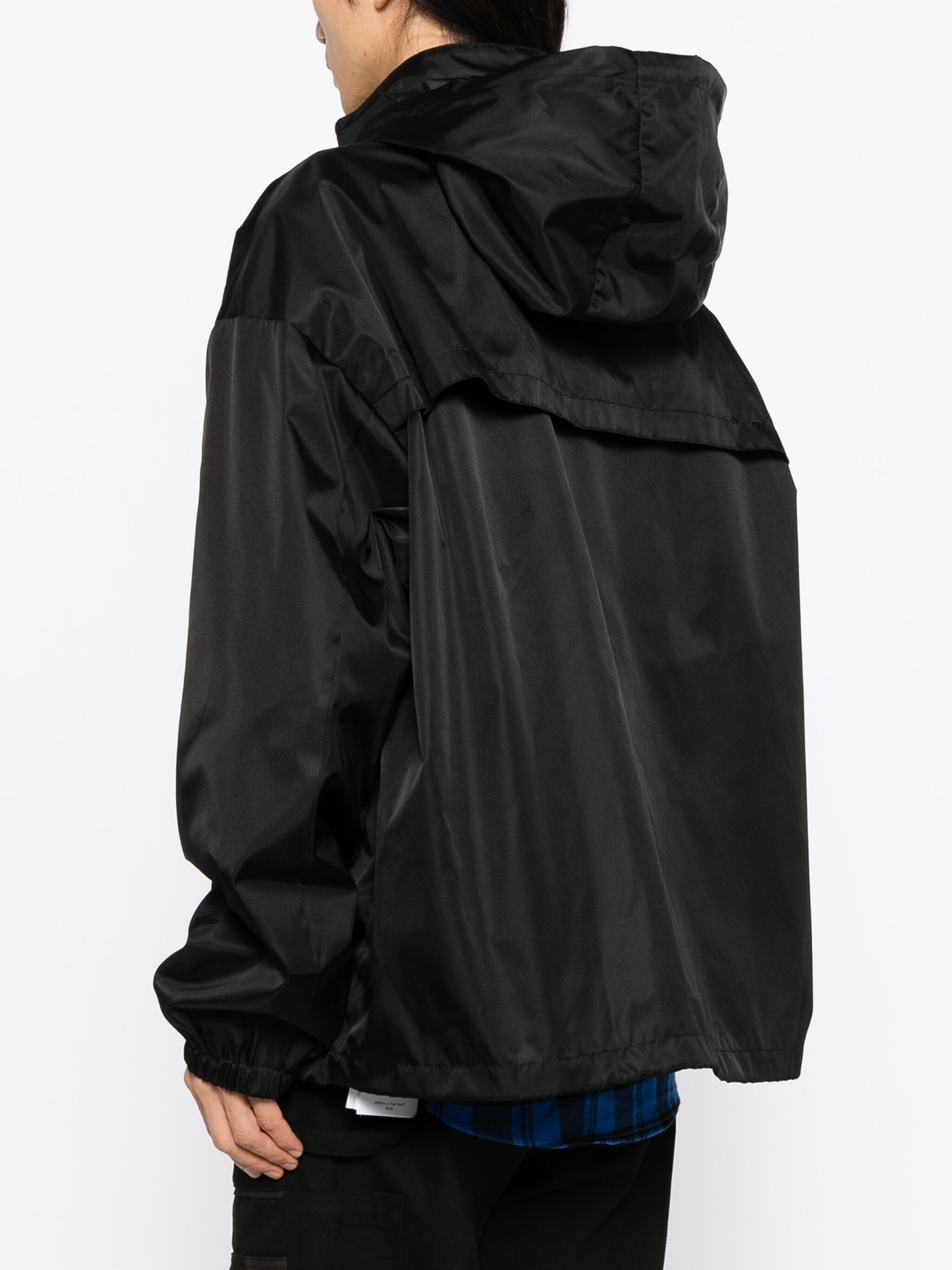 o1s22i1n1124 Hooded Windbreaker Jacket in Black