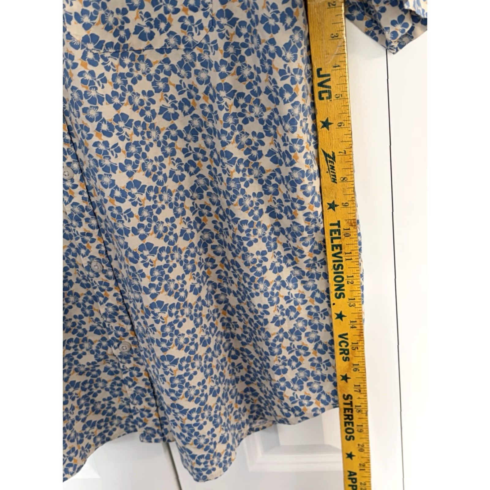Vintage Columbia Mens Regular Fit Floral Short Sleeve Button-Down Shirt Blue 2XL Size US XXL / EU 58 / 5 - 4 Thumbnail