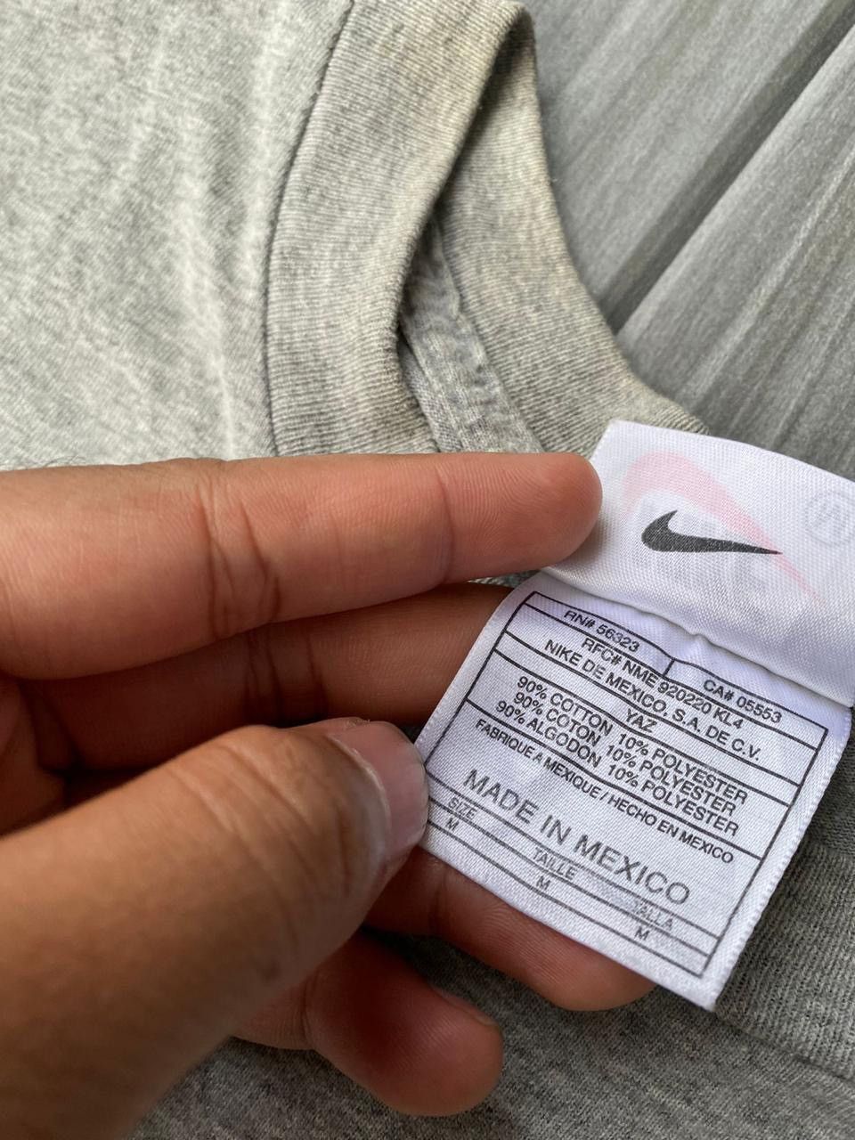 Nike vintage nike basketball 90s photo tee Size US M / EU 48-50 / 2 - 7 Thumbnail