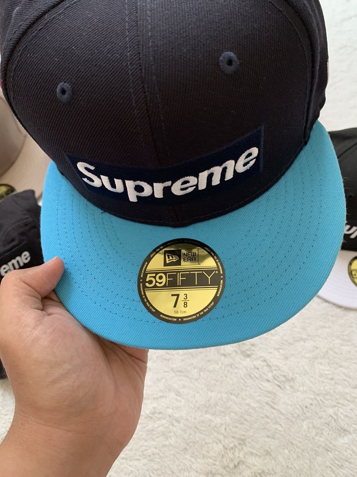 New Era × Supreme Supreme X New Era 2 Tone Box Logo SS22 Size 42 - 3 Thumbnail