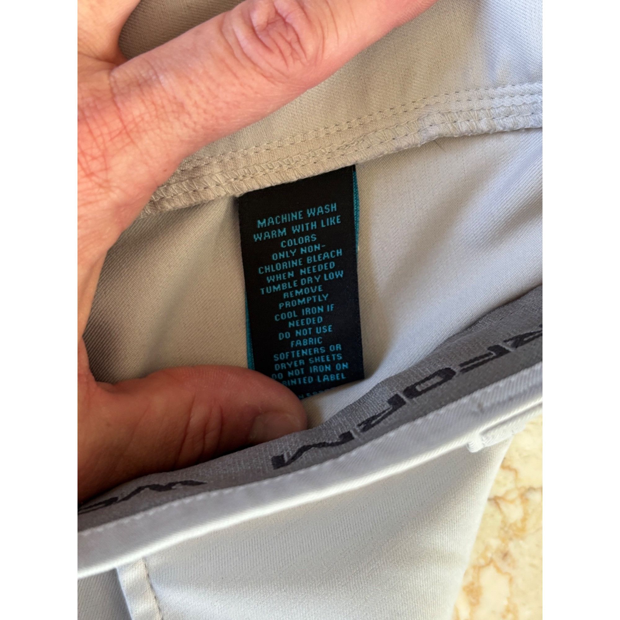 Roundtree & Yorke Roundtree & Yorke Performance Light Gray Mens Shorts Size 30 Size US 30 / EU 46 - 3 Thumbnail