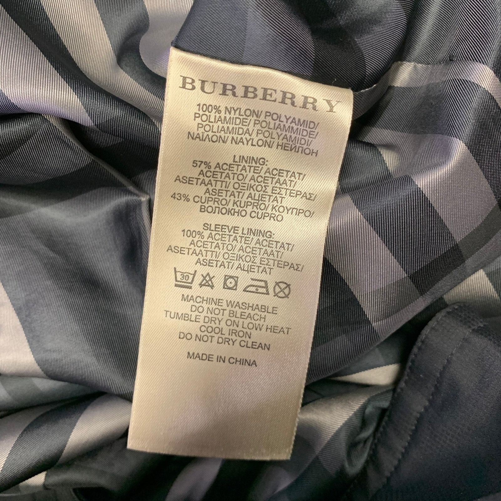 Burberry BURBERRY LONDON Chest Size Size M Trenchcoat Size US M / EU 48-50 / 2 - 6 Thumbnail