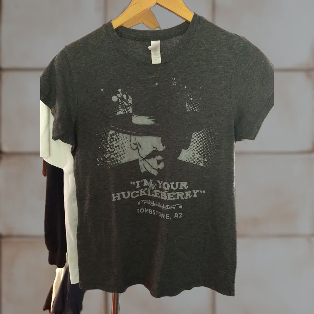 Next Level VINTAGE Tombstone Arizona Tourist Shirt XL Women Gray T-Shirt Ladies Next Level for Women Mens? Wait can't add. Size XL / US 12-14 / IT 48-50 - 1 Thumbnail