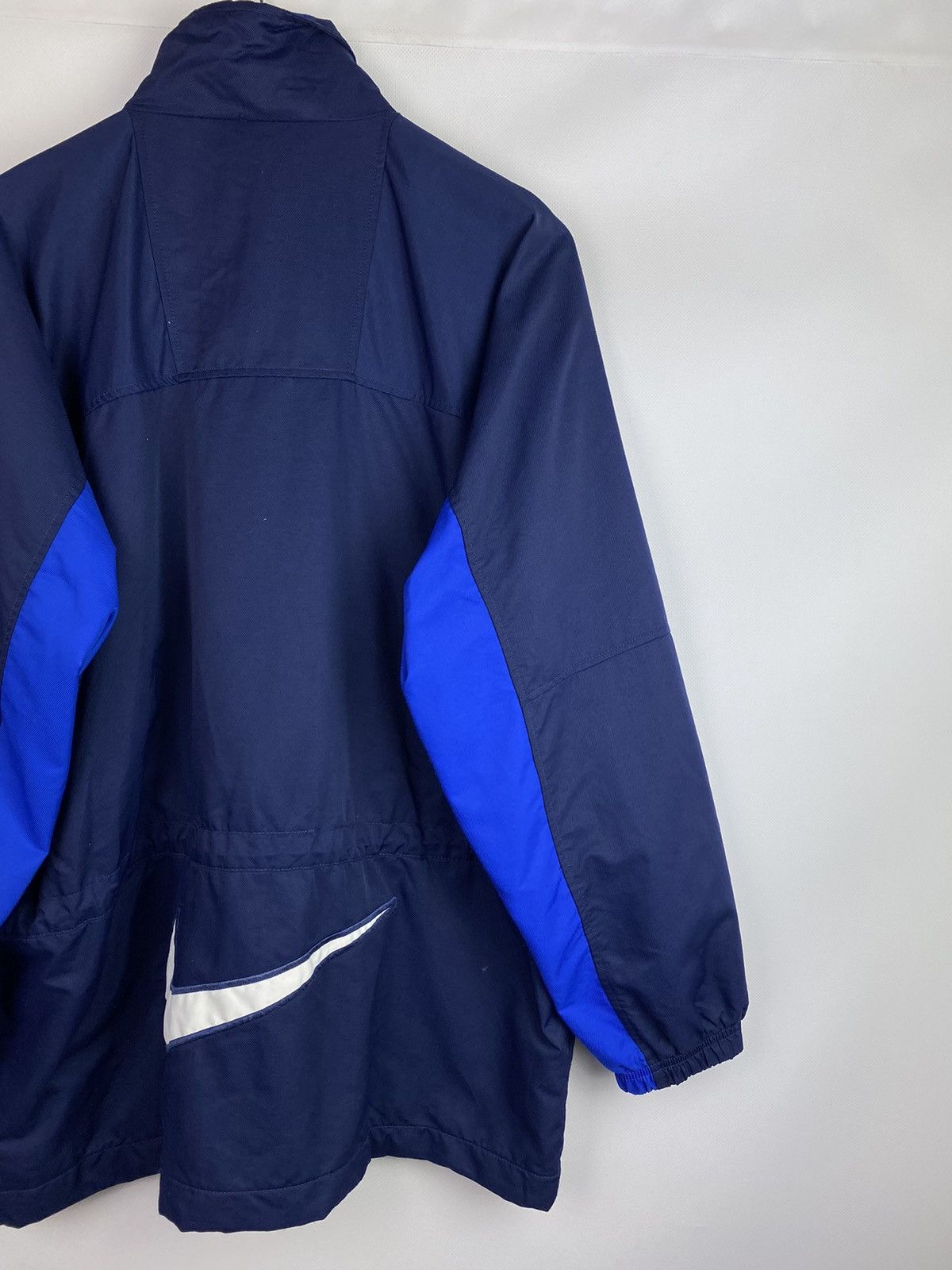 Nike Nike vintage Y2K big swoosh windbreaker jacket size M Size US M / EU 48-50 / 2 - 16 Thumbnail
