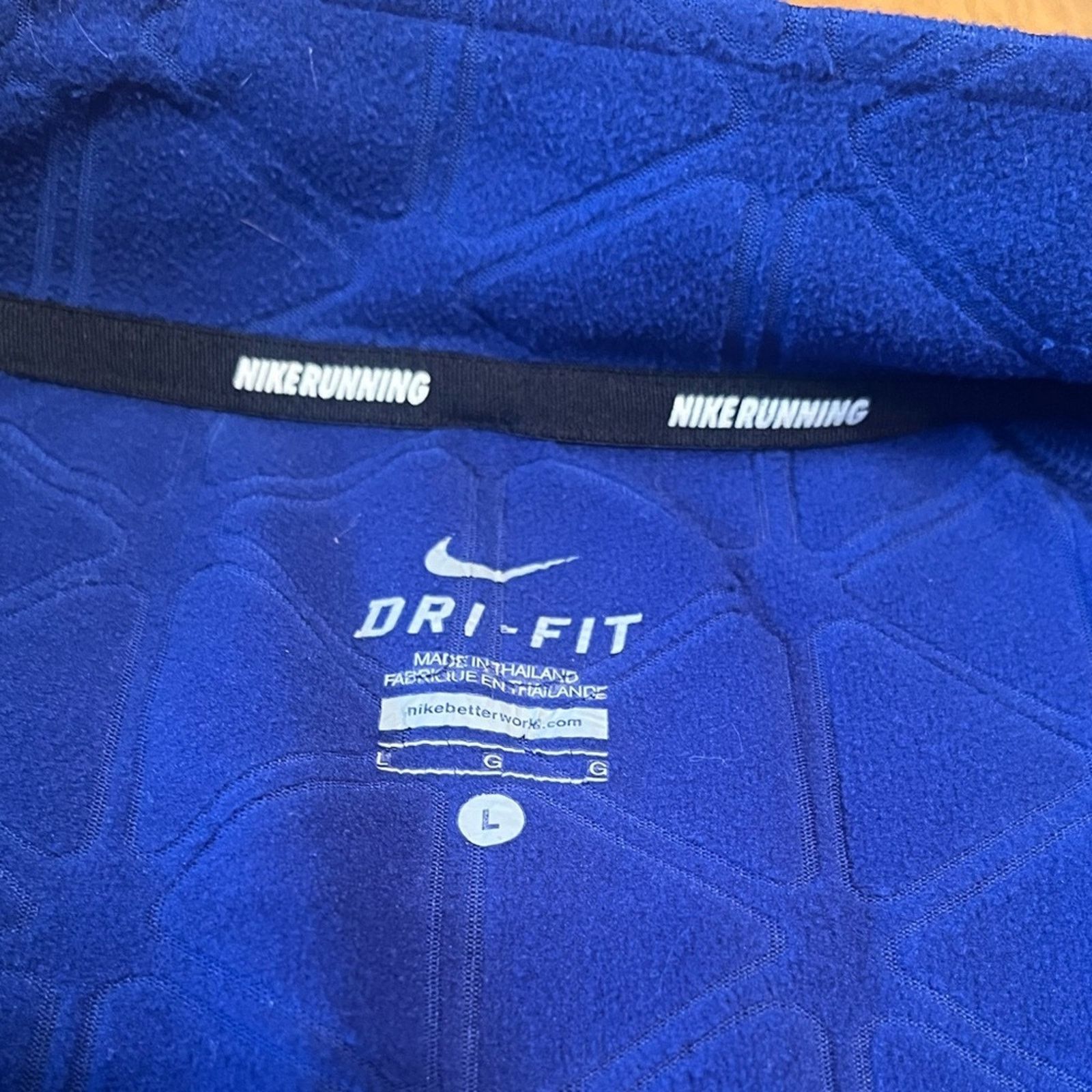 Nike Nike Running DriFit jacket, size Large in great condition. Size L / US 10 / IT 46 - 4 Thumbnail