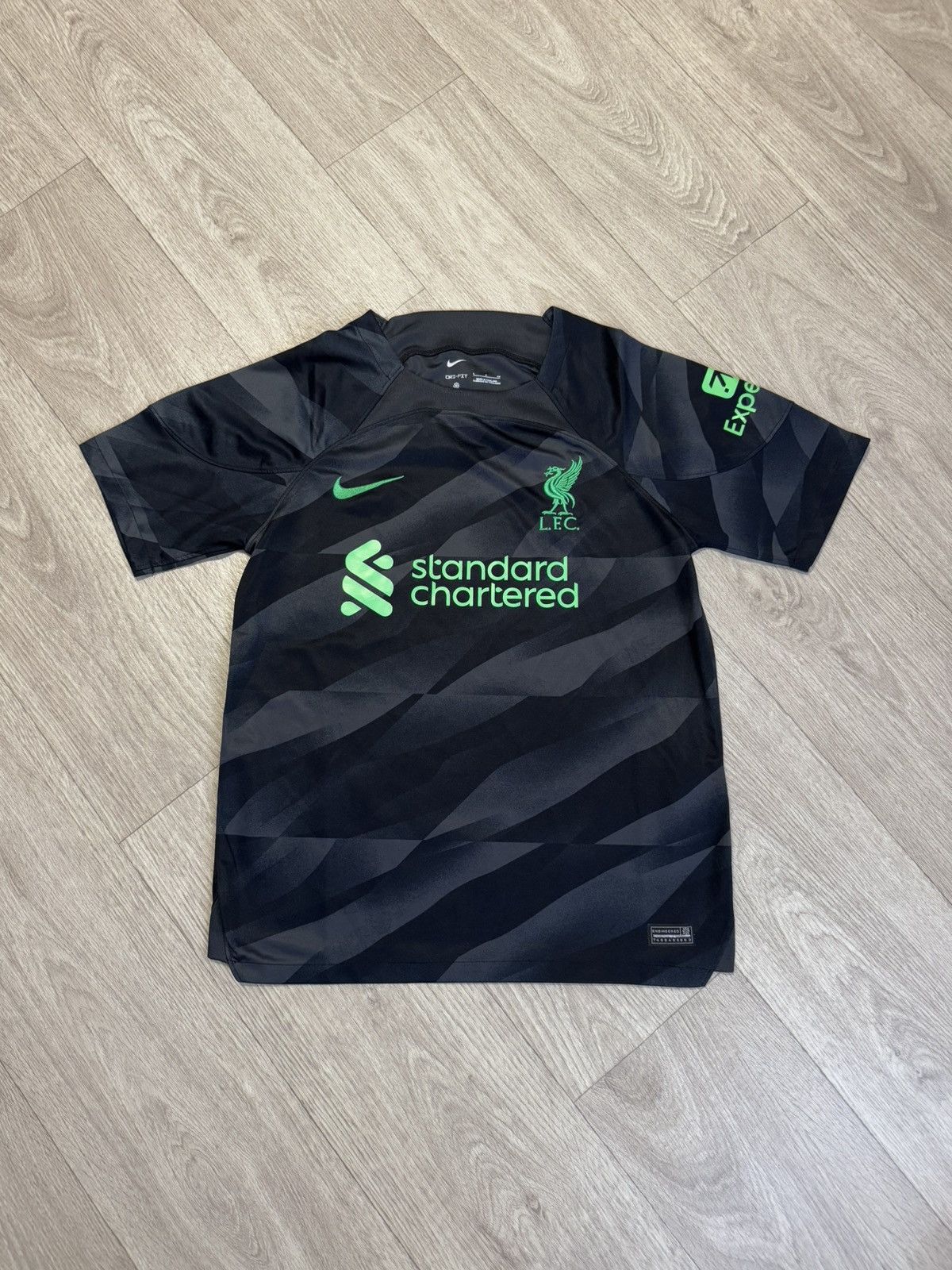 Nike 🔷Nike Liverpool 2023/24 Goalkeeper Soccer jersey🔷 Size US S / EU 44-46 / 1 - 1 Thumbnail