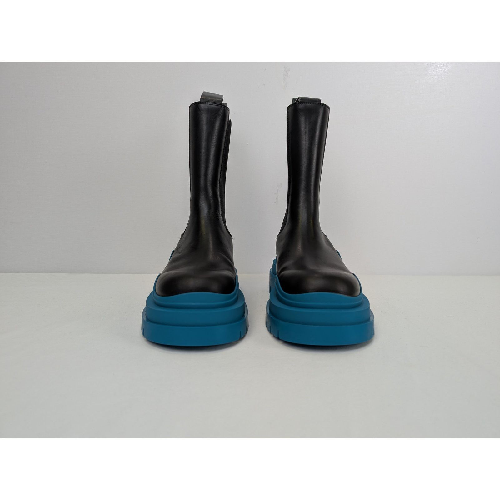Bottega Veneta o1rshd1 Military Calf Tire Boot Calfskin in Black Size US 11 / EU 44 - 9 Thumbnail