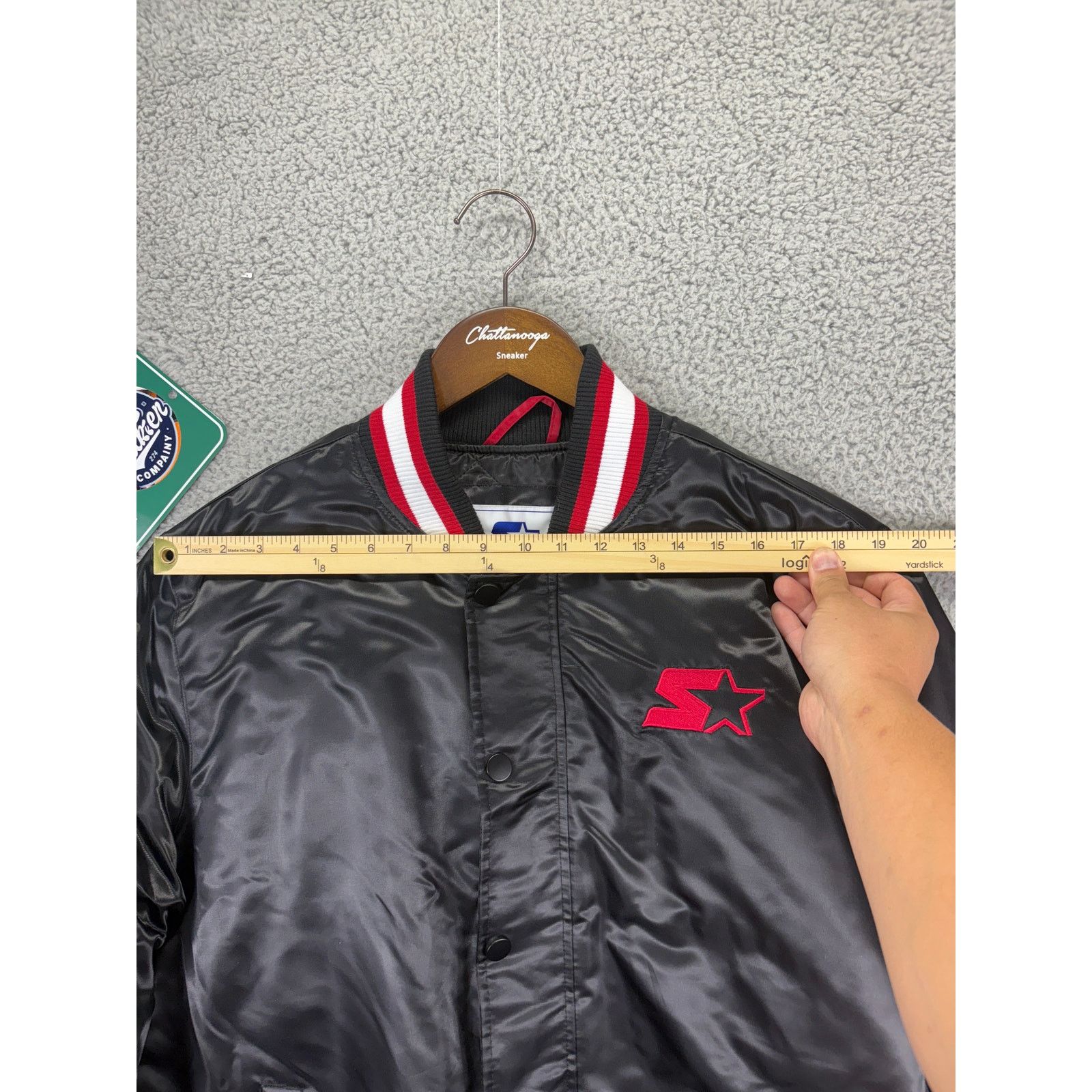 NFL Starter Retro Satin Varsity Bomber Jacket Mens Large Black Size US L / EU 52-54 / 3 - 3 Thumbnail