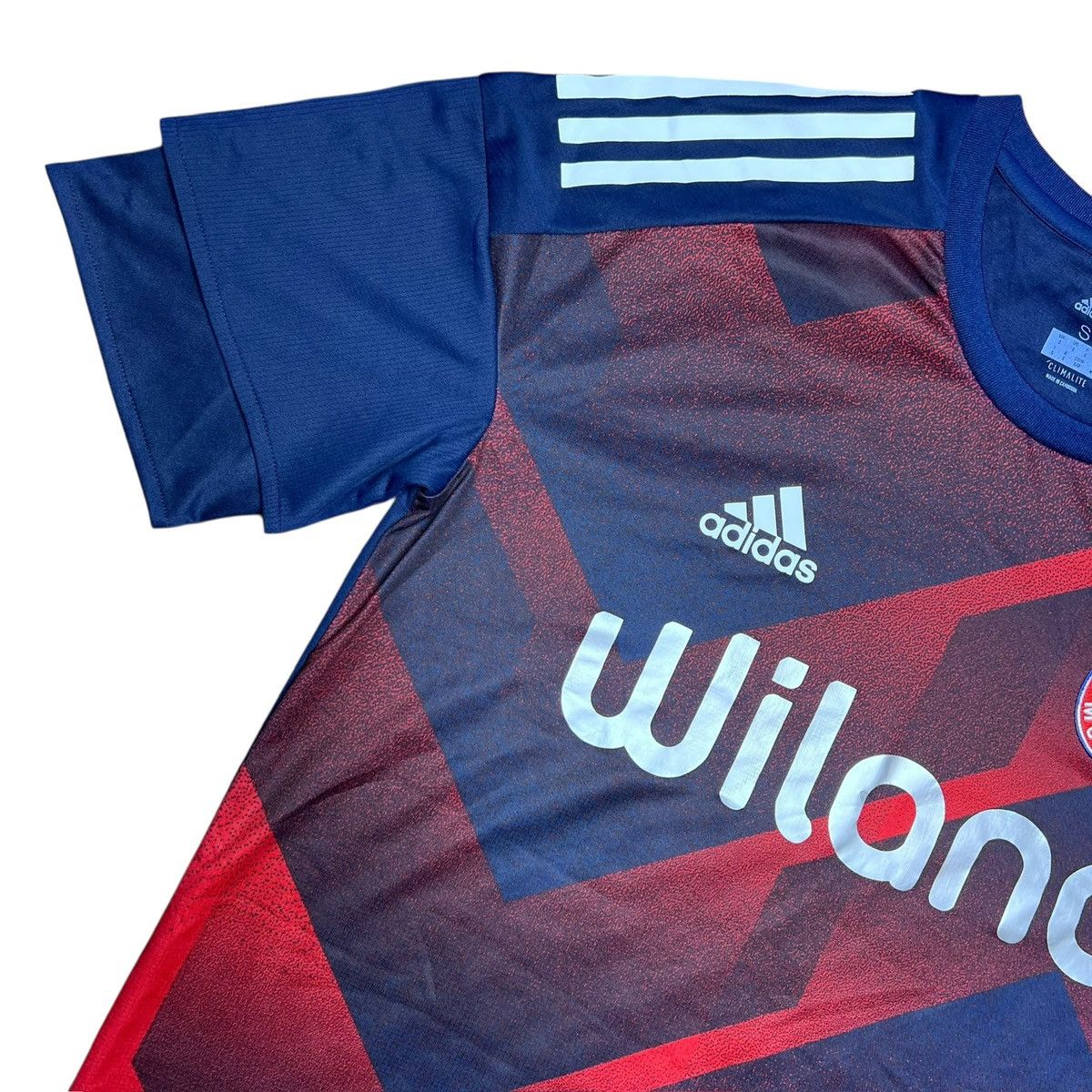 Adidas 2017 FC Bayern Munich Adidas Training Soccer Football Jersey Size US S / EU 44-46 / 1 - 10 Thumbnail