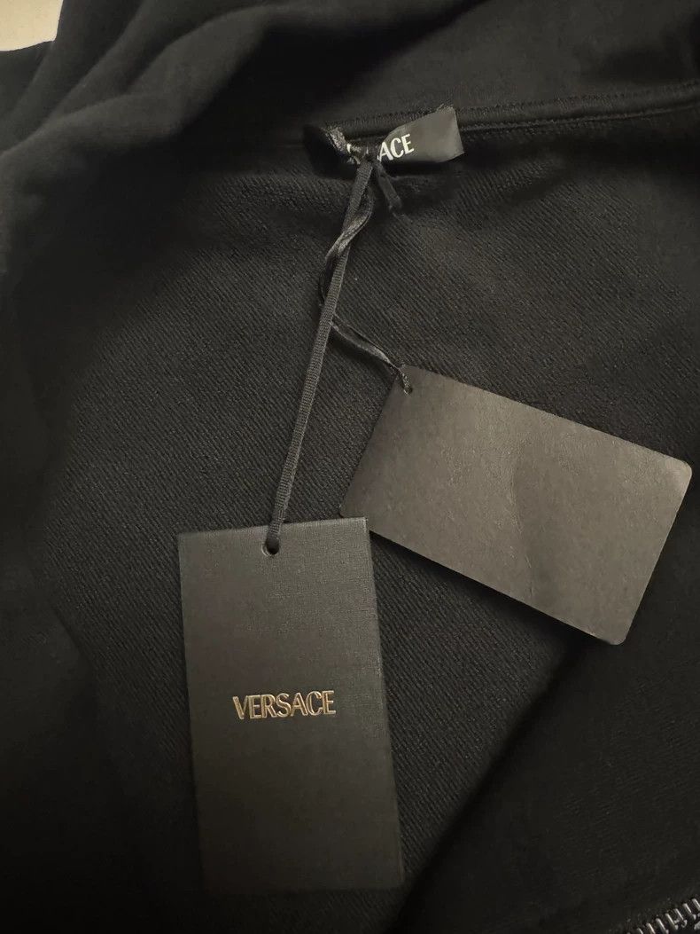 Versace Versace Black zippered sweatshirt Size L / US 10 / IT 46 - 3 Thumbnail
