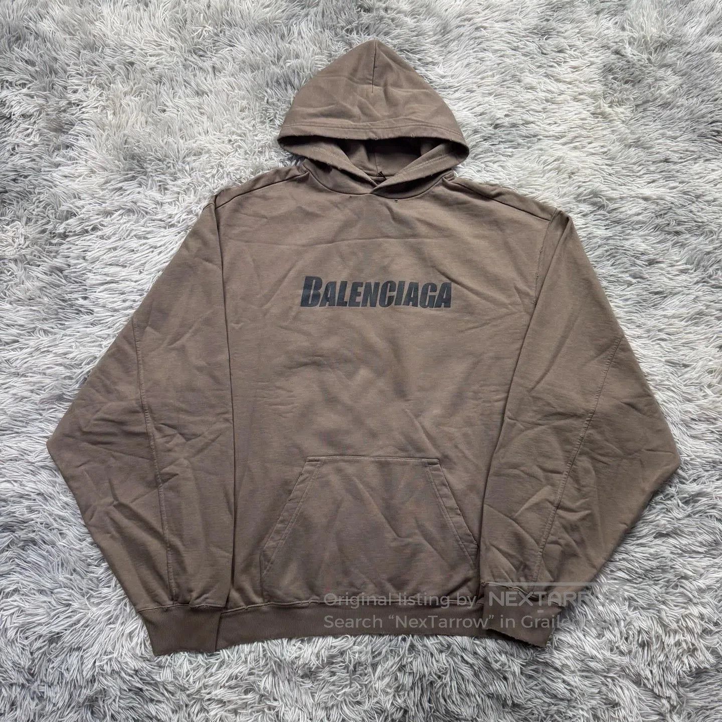 Balenciaga balenciaga oversized hoodie in brown. Size US M / EU 48-50 / 2 - 1 Thumbnail