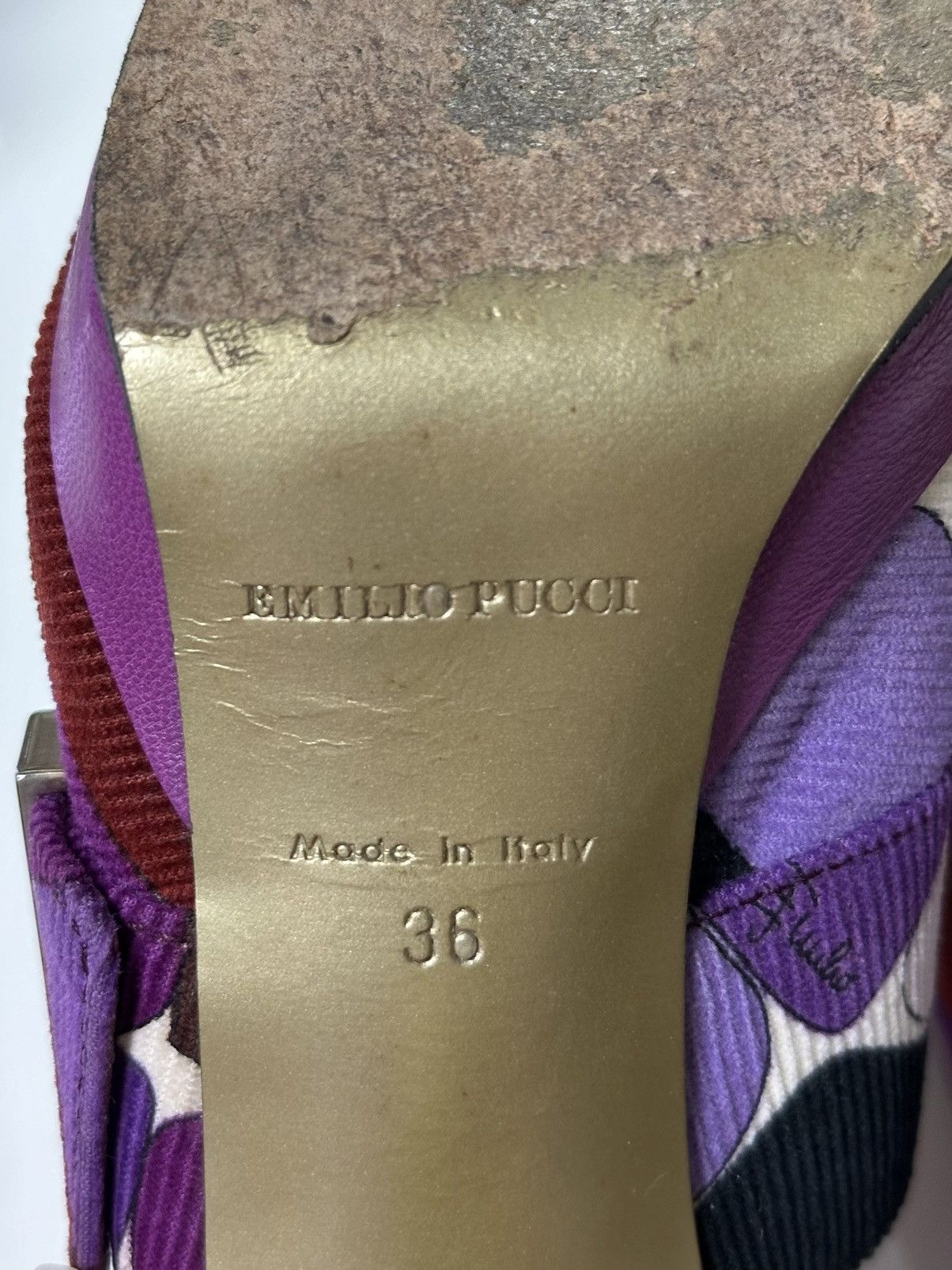 Emilio Pucci EMILIO PUCCI Fall Winter 2005 Corduroy Mules Size US 6 / IT 36 - 7 Thumbnail