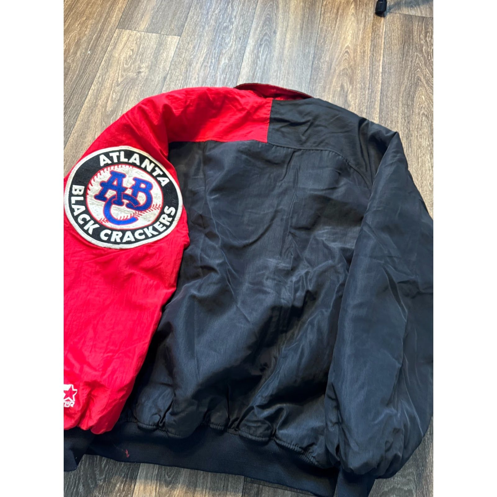 Starter VINTAGE Atlanta Black Crackers The Negro Leagues Starter Jacket Baseball MLB Jacket XL Men Black Nylon Puffer 30” Length 27” Pit to Pit Baseball MLB Size US XL / EU 56 / 4 - 7 Thumbnail