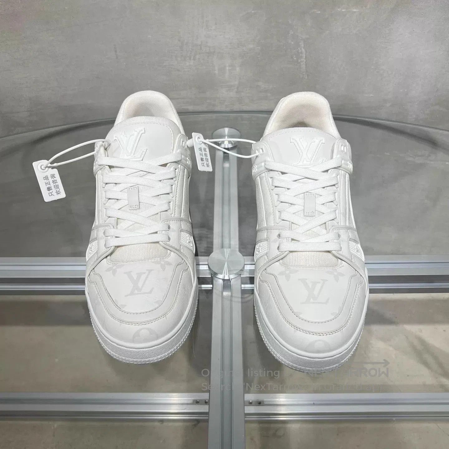 Louis Vuitton White Low-Top Sneakers Size 8.5. Size US 8.5 / EU 41-42 - 1 Thumbnail