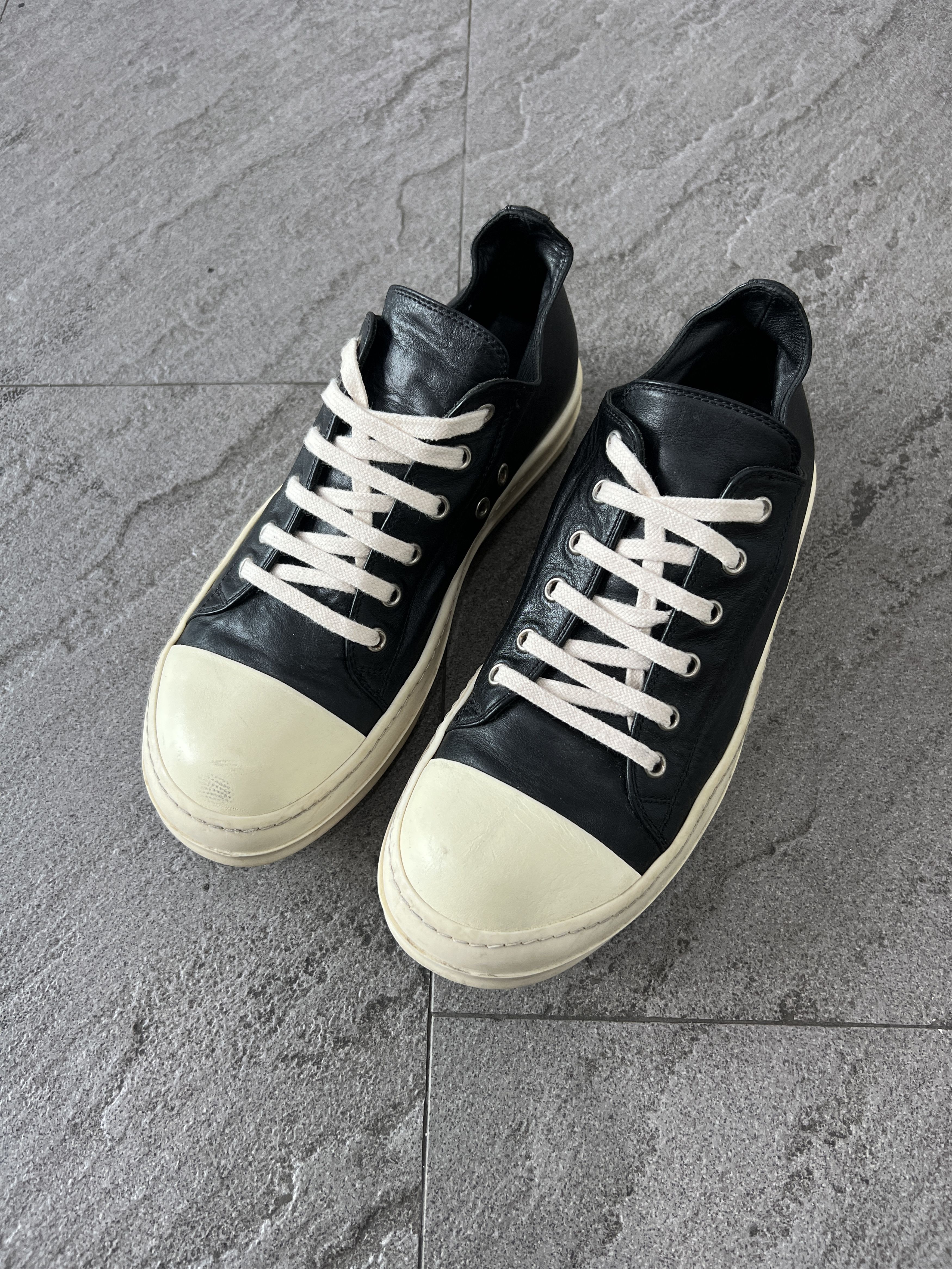 Rick Owens Rick Owens Low Sneaker Black Leather Milk Toe EU40 Size US 7 / EU 40 - 5 Thumbnail