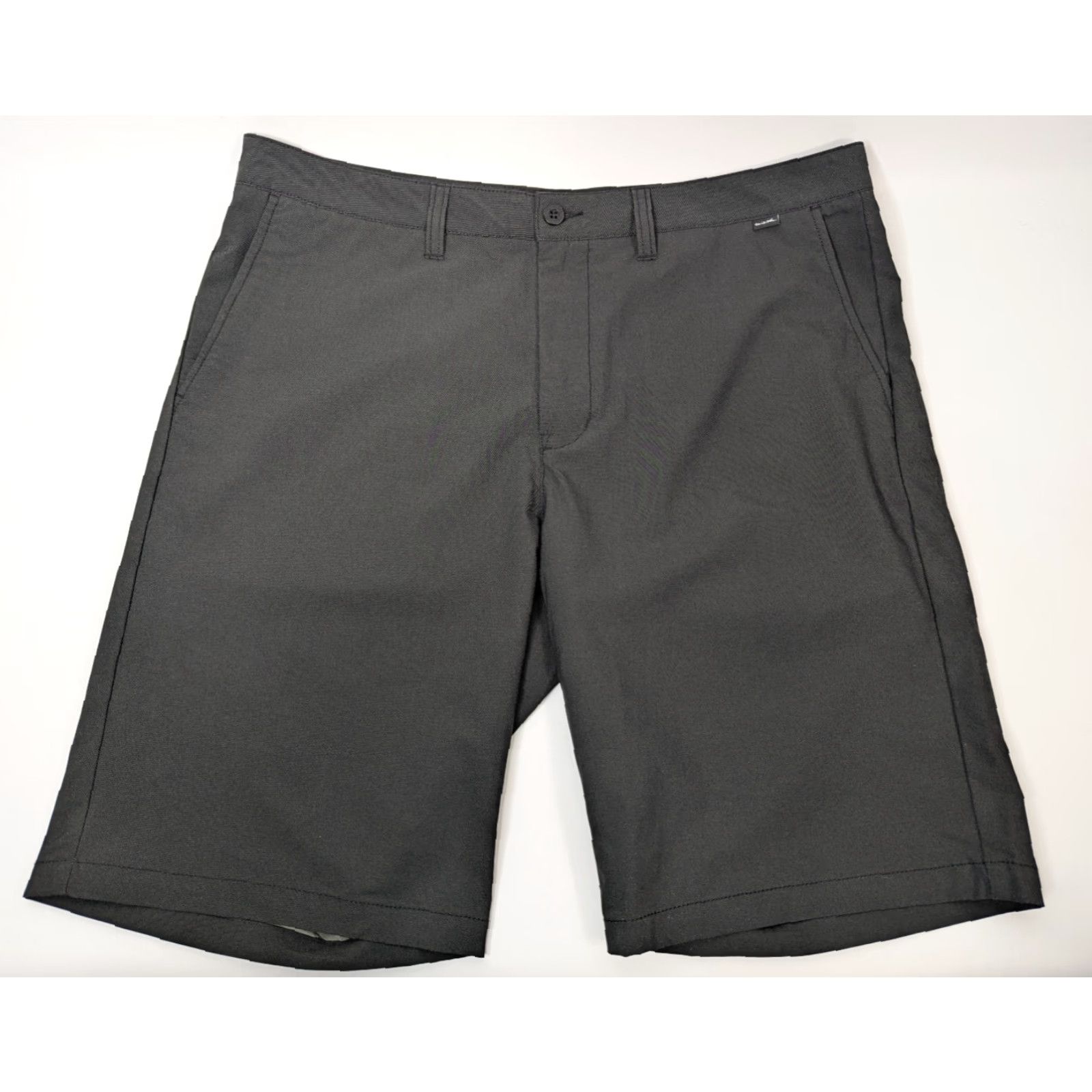 TravisMathew Travis Mathew Dark Grey Flat Front Performance Golf Mens Shorts 38 Nylon 72126 Size US 38 / EU 54 - 2 Thumbnail