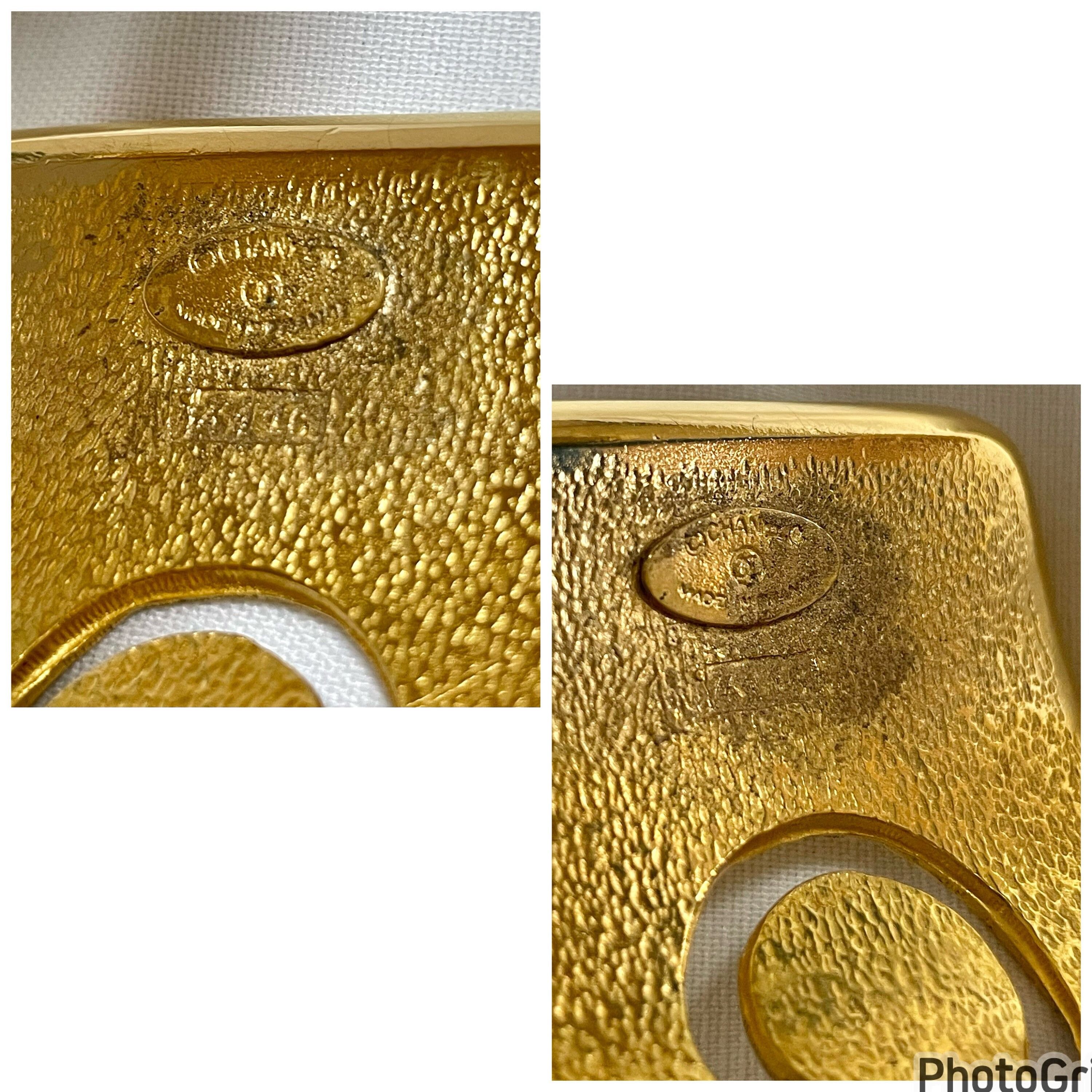 Chanel Vintage Chanel cutout logo bangle with matelasse design. Size ONE SIZE - 8 Thumbnail