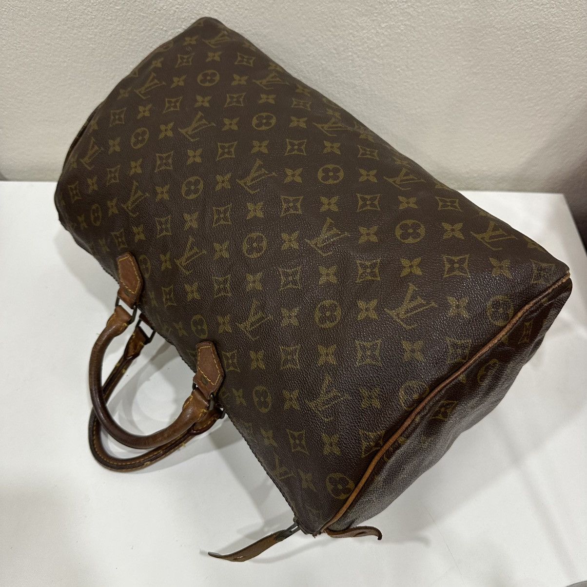 Louis Vuitton ‼️LASTDROP‼️ VINTAGE LOUIS VUITTON MONOGRAM SPEEDY 40 HANDBAG Size ONE SIZE - 4 Thumbnail
