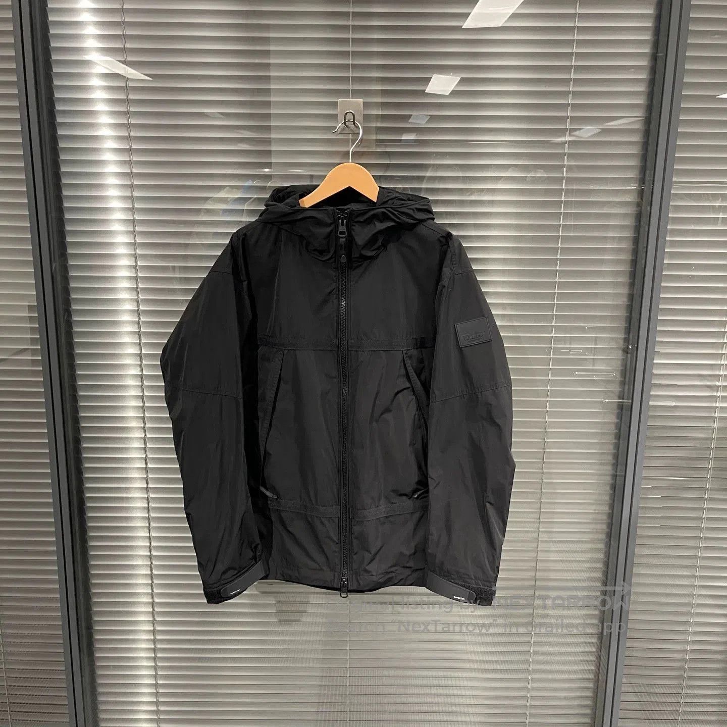Burberry Black Hooded Light Jacket Size S. Size US S / EU 44-46 / 1 - 1 Thumbnail